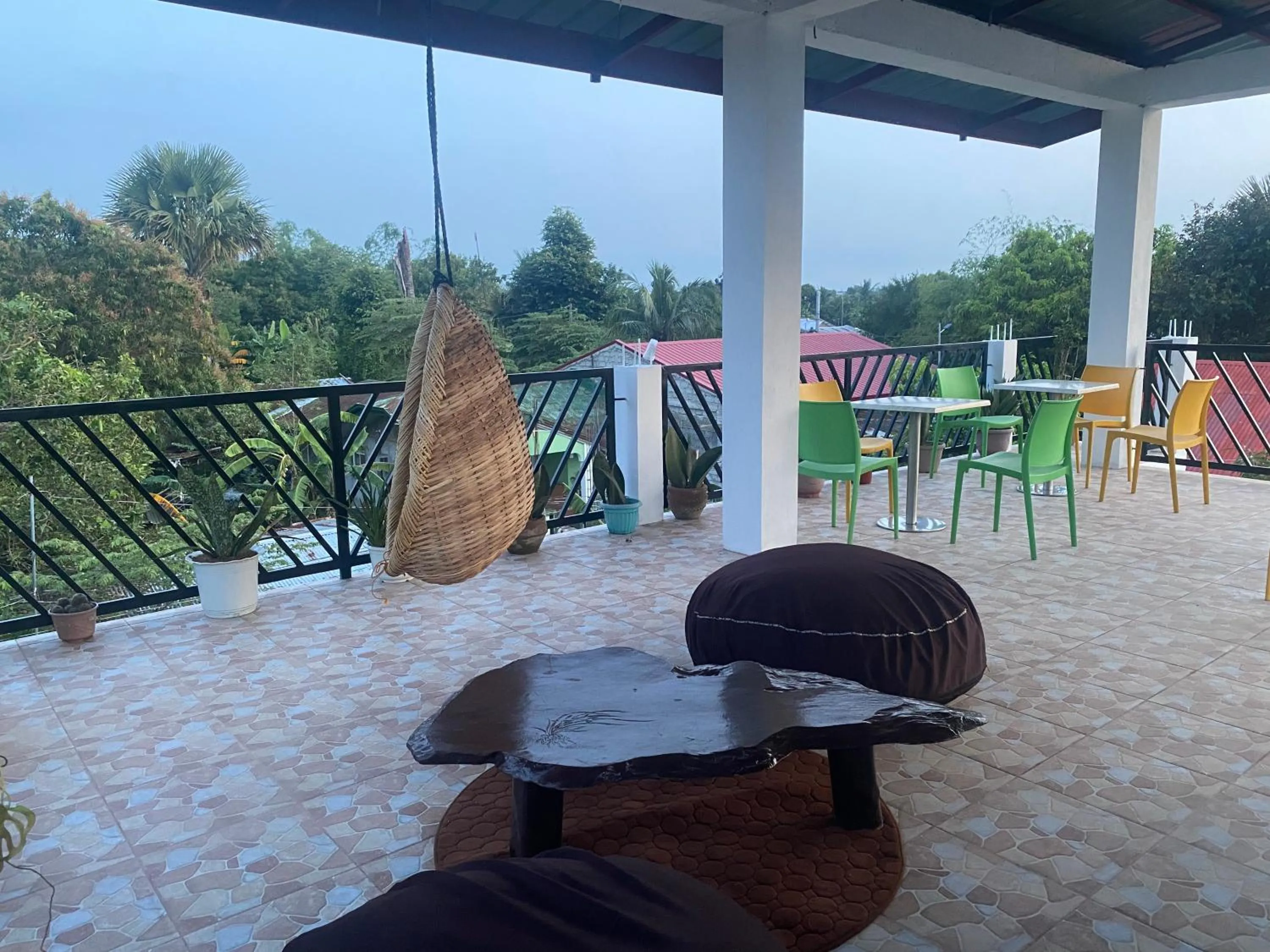 Restaurant/places to eat in Alona's Traditional Filipino Home near 100 Islands Wharf