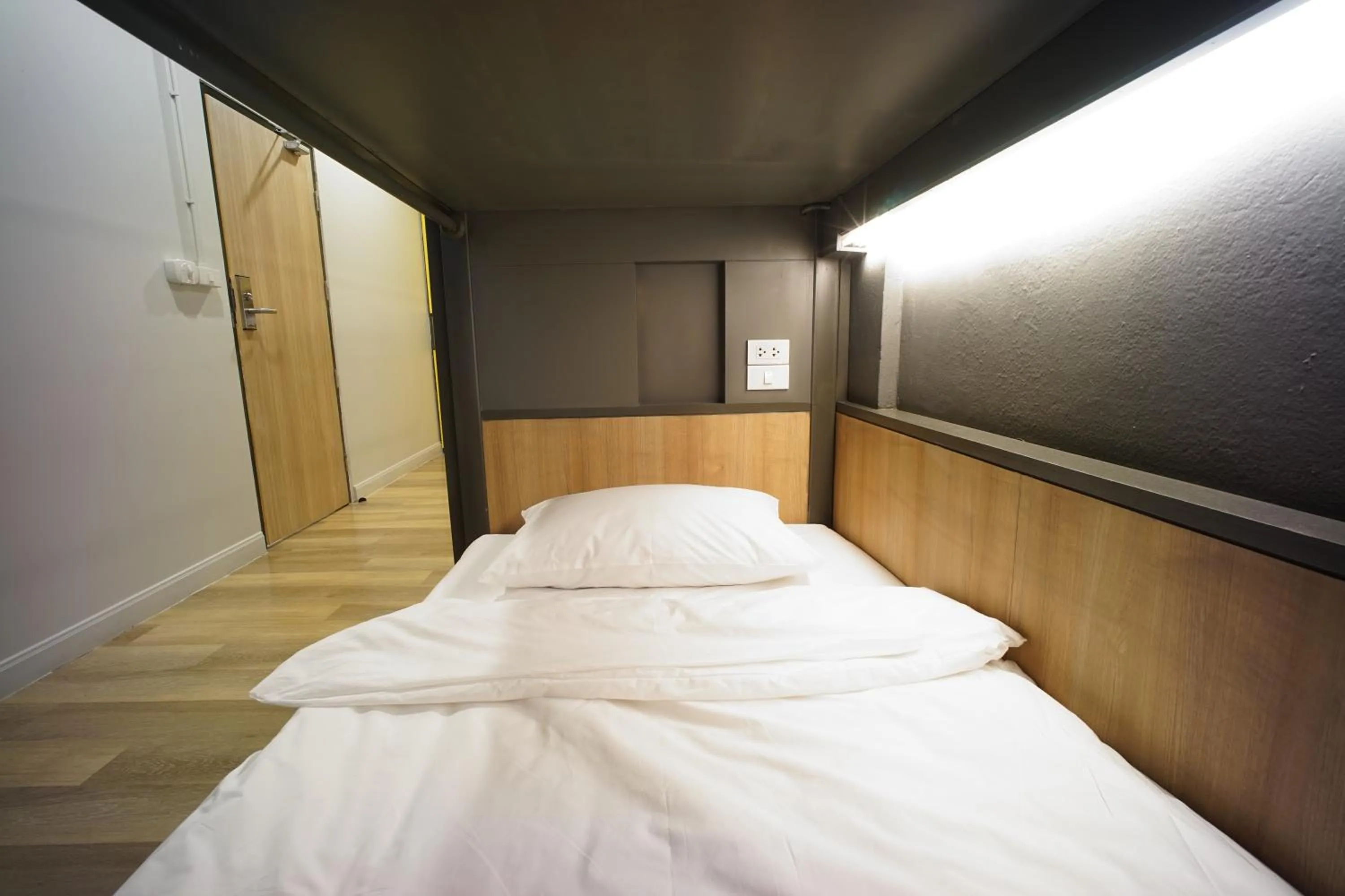 Bed in BRB Hostel Bangkok Silom