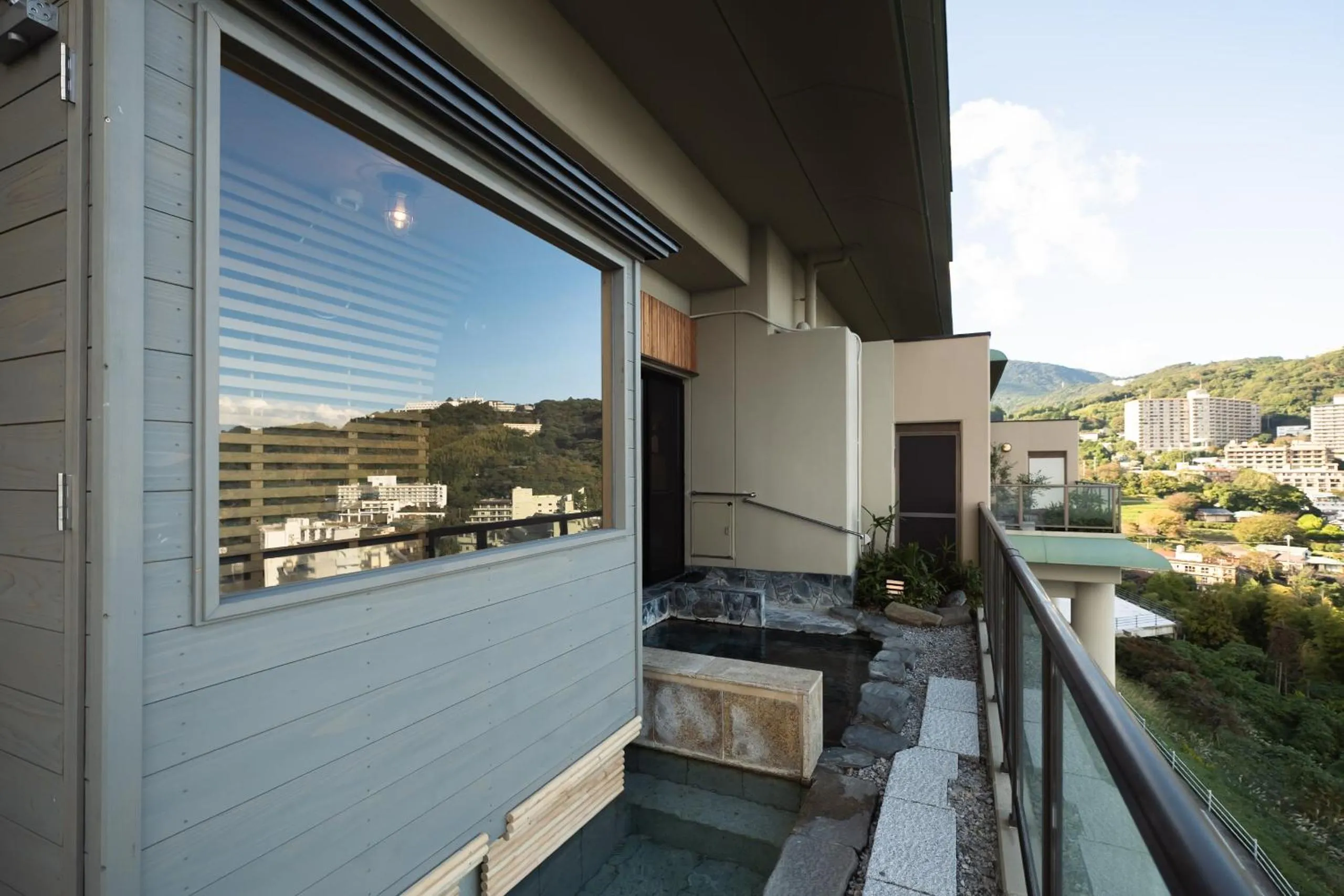 Sauna in IZU RETREAT by Onko Chishin