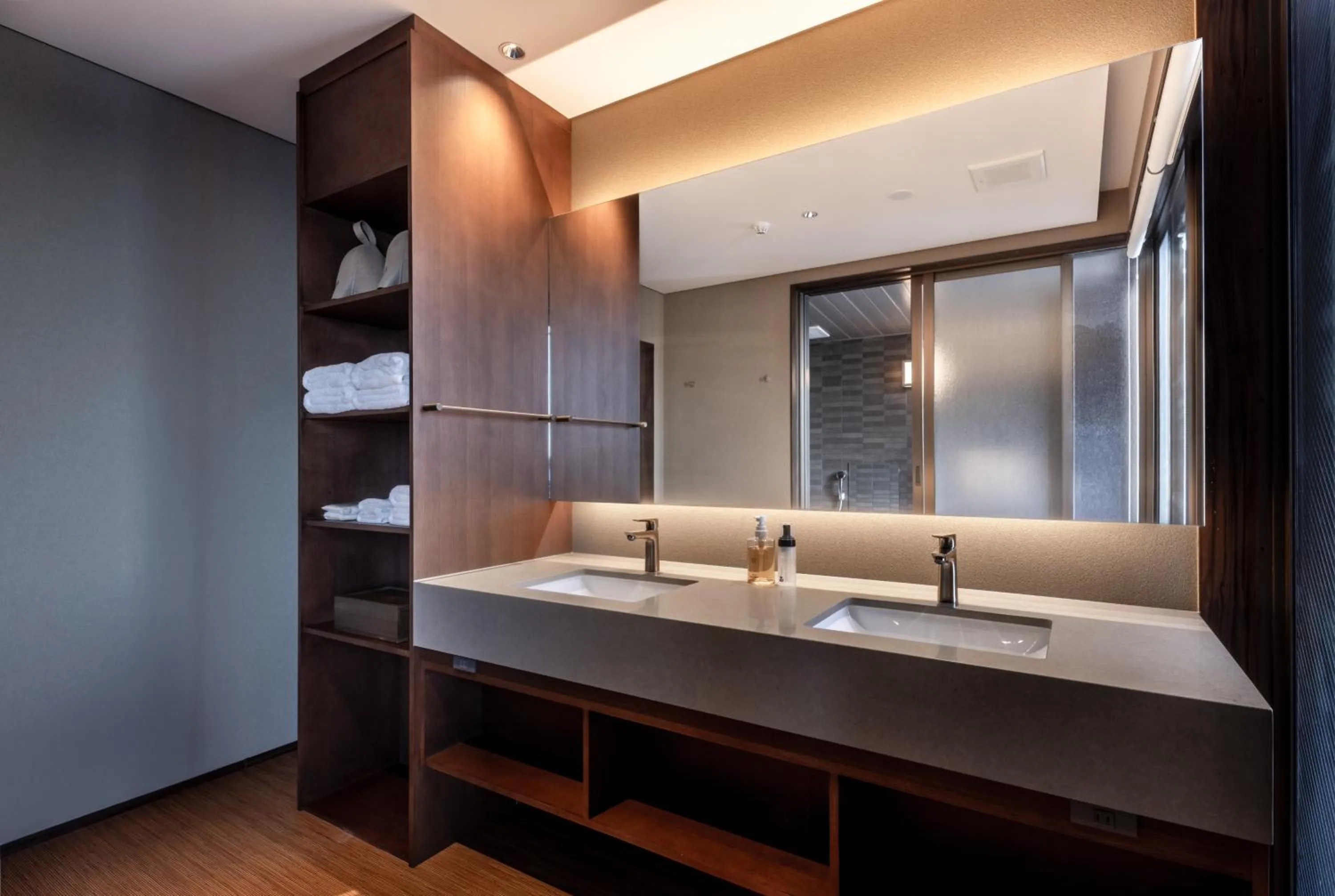 Area and facilities in IZU RETREAT by Onko Chishin