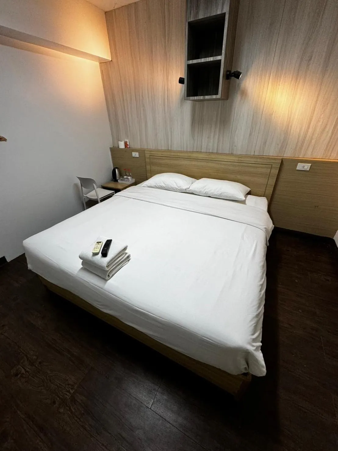 Bed in Glur Central Pratunam