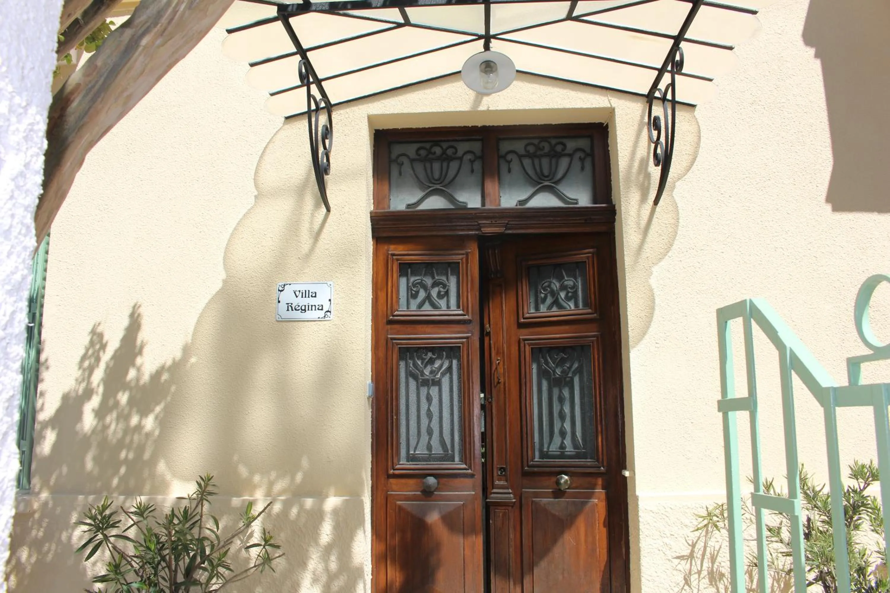 Facade/entrance in B&B Villa Regina