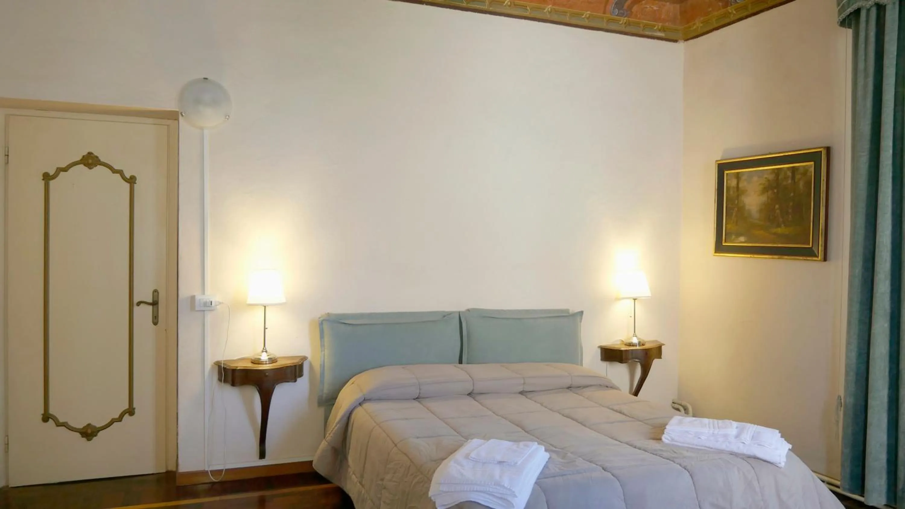 Garden, Bed in Bresbot B&B