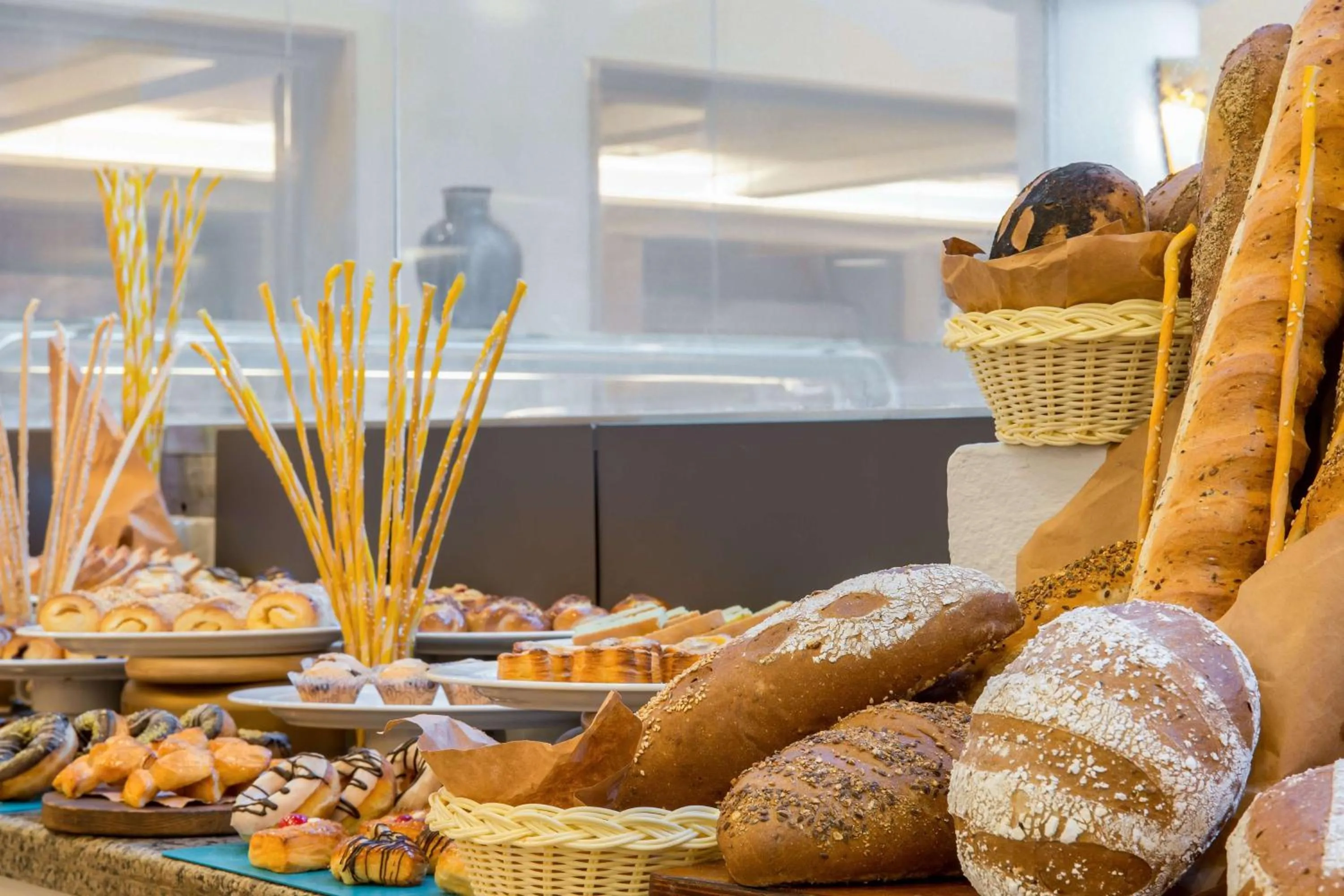 Restaurant/places to eat in Marina Resort Port Ghalib, a member of Radisson Individuals