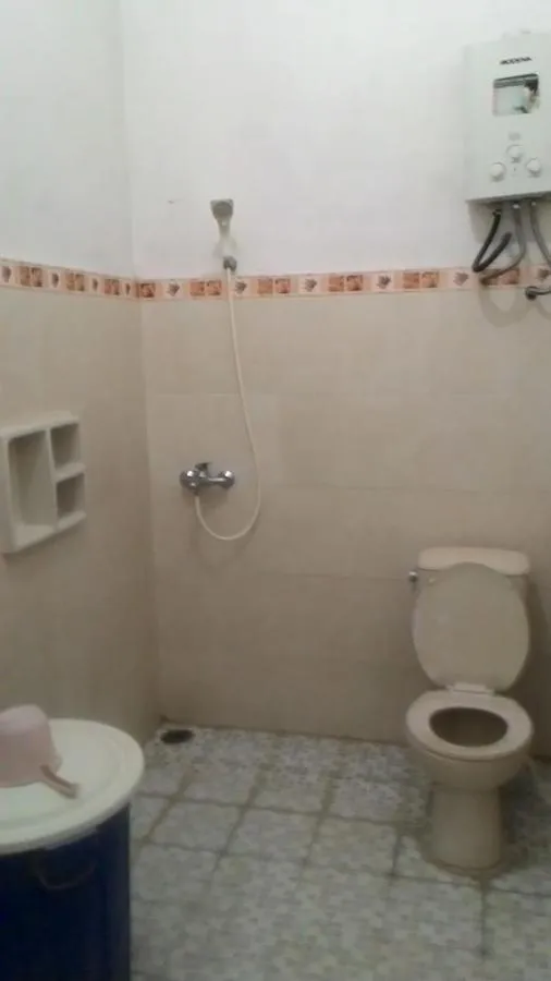 Bathroom in Sartika Family Prawirotaman