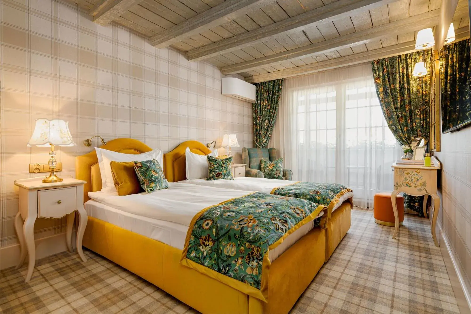 Twin Room with Balcony in Casa Timiș - Wellness & Spa Resort Twin Room with Balcony in Casa Timiș - Wellness & Spa Resort