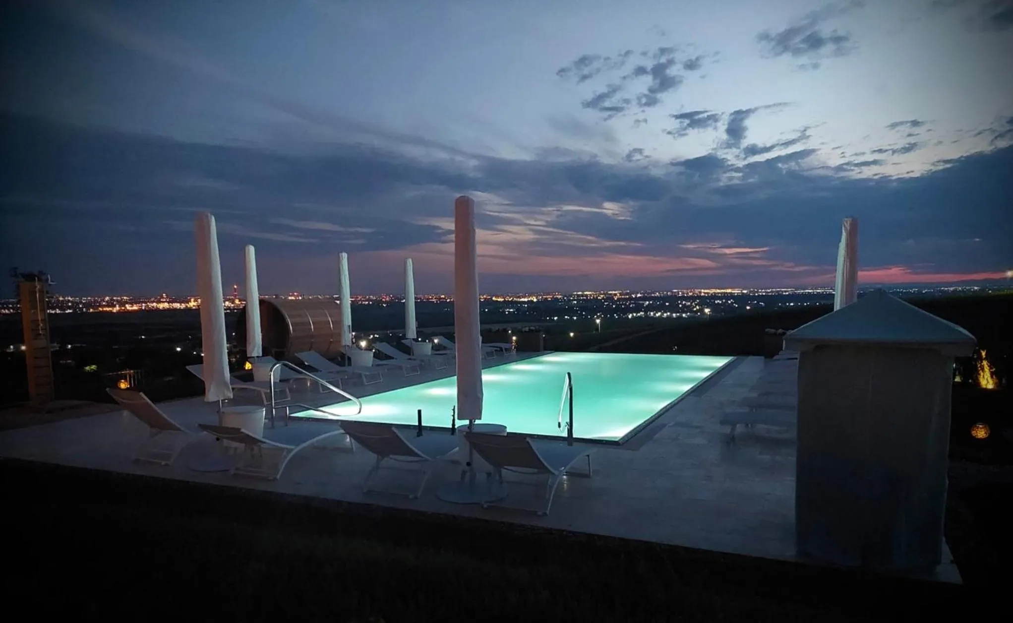 Swimming pool in Casa Timiș - Wellness & Spa Resort