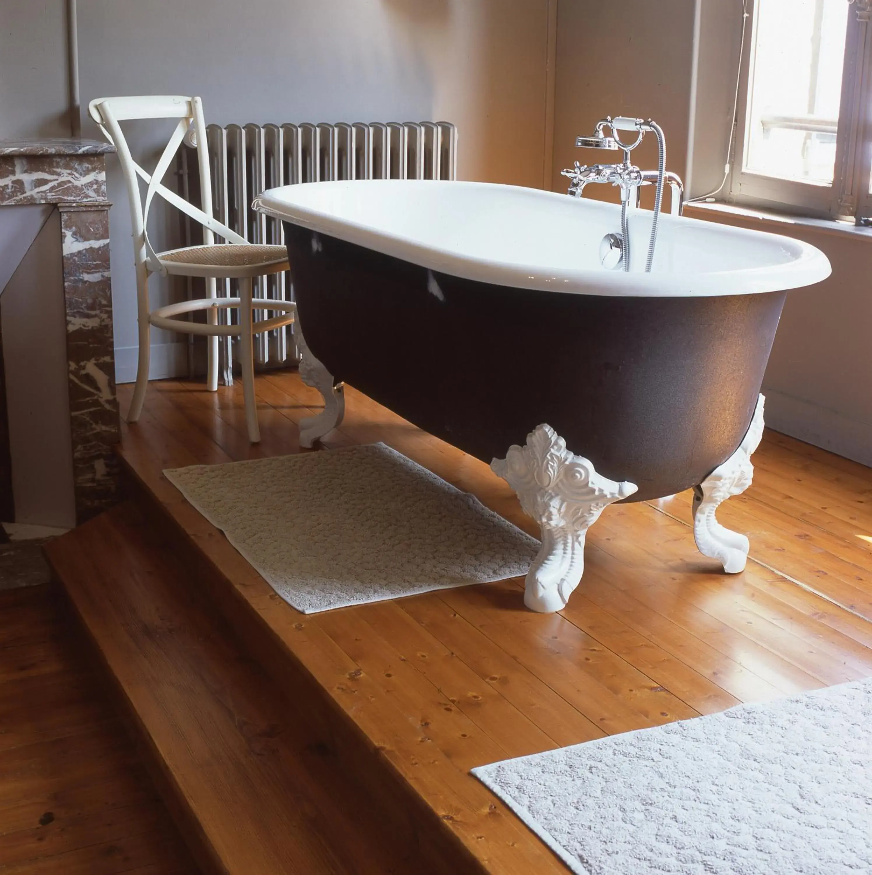 Bathroom in Hôtel La Licorne & Spa Bathroom in Hôtel La Licorne & Spa