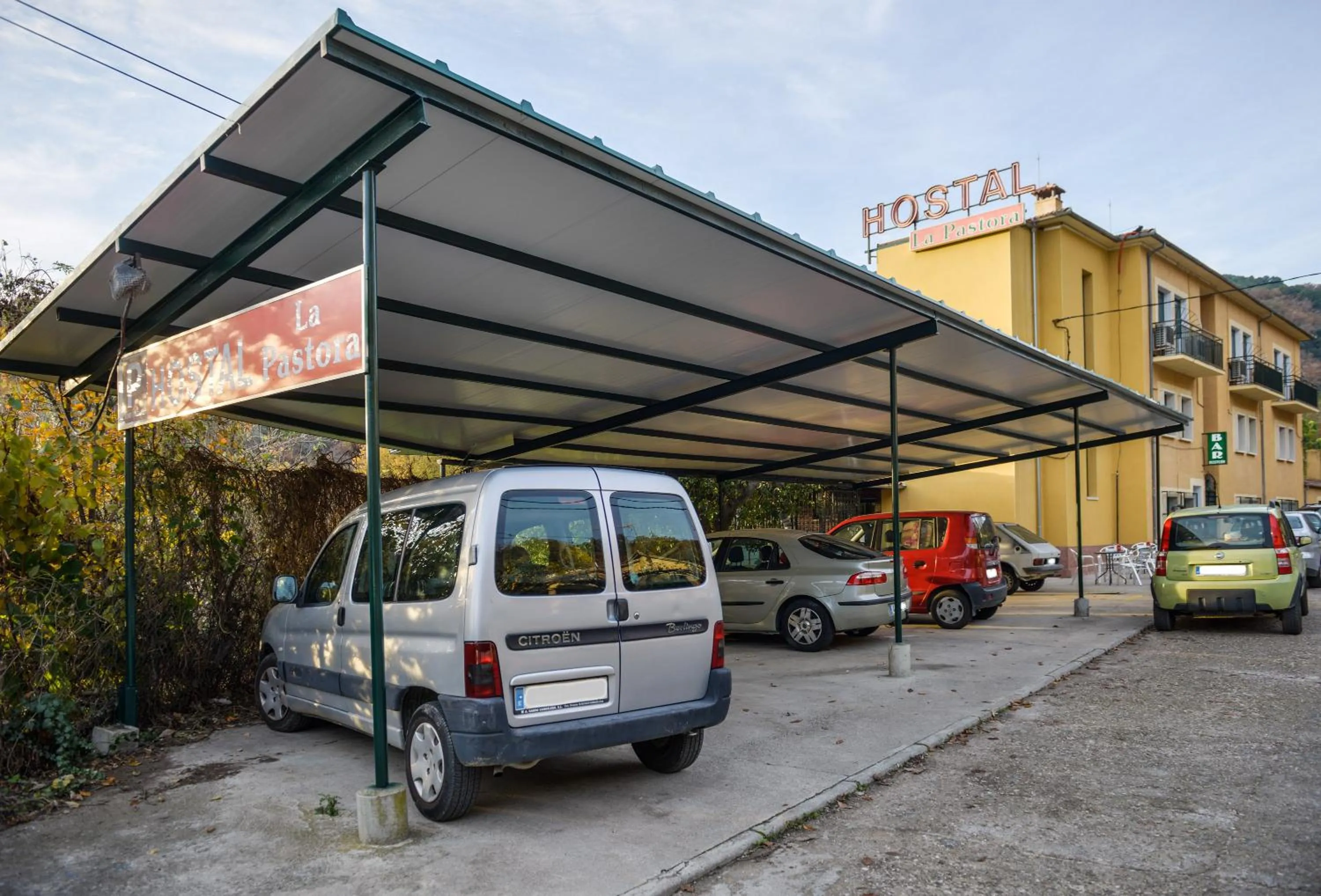 Facade/entrance in Hostal La Pastora