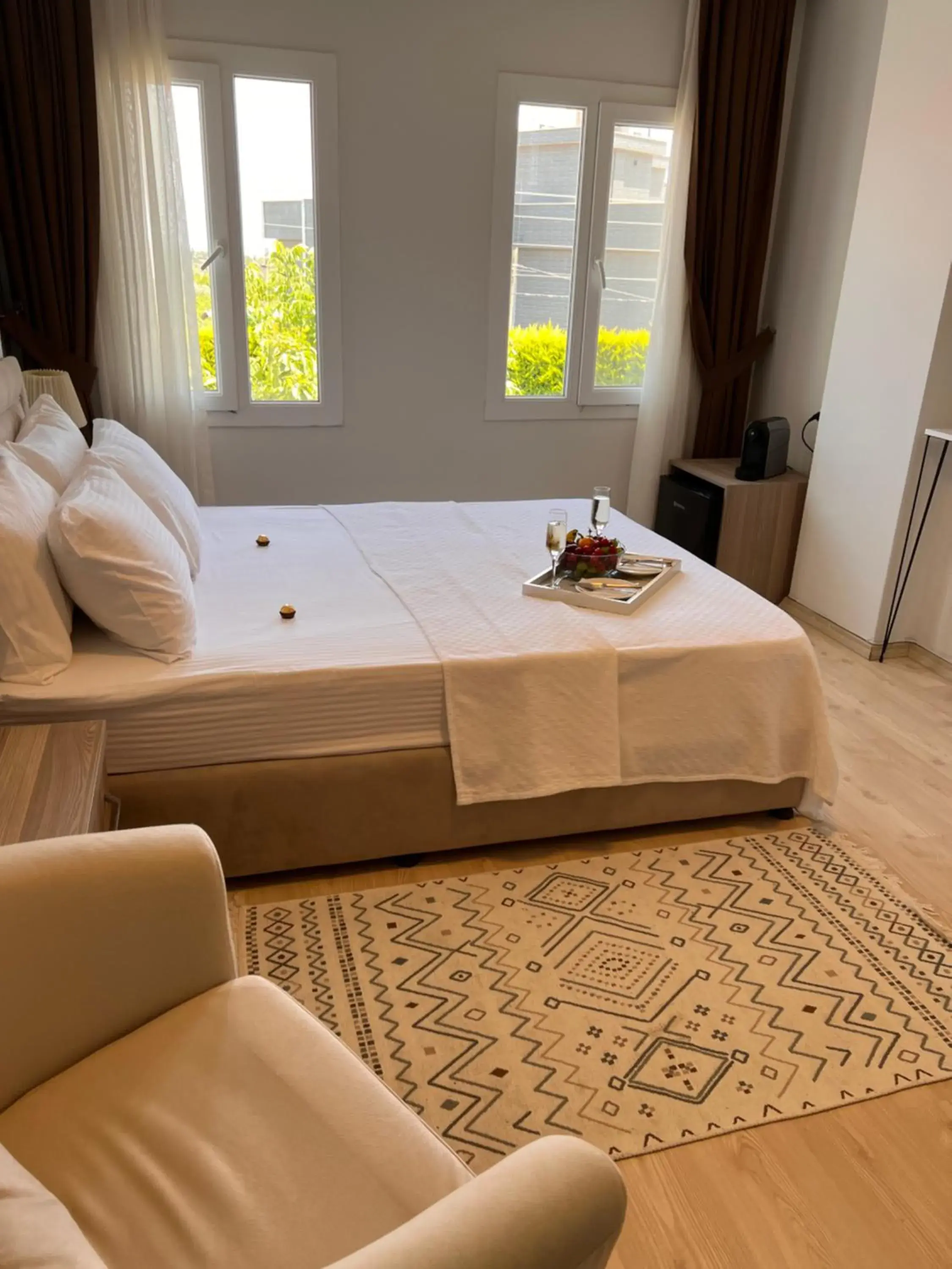 Bedroom, Bed in B. Equine Range Hotel Bedroom, Bed in B. Equine Range Hotel