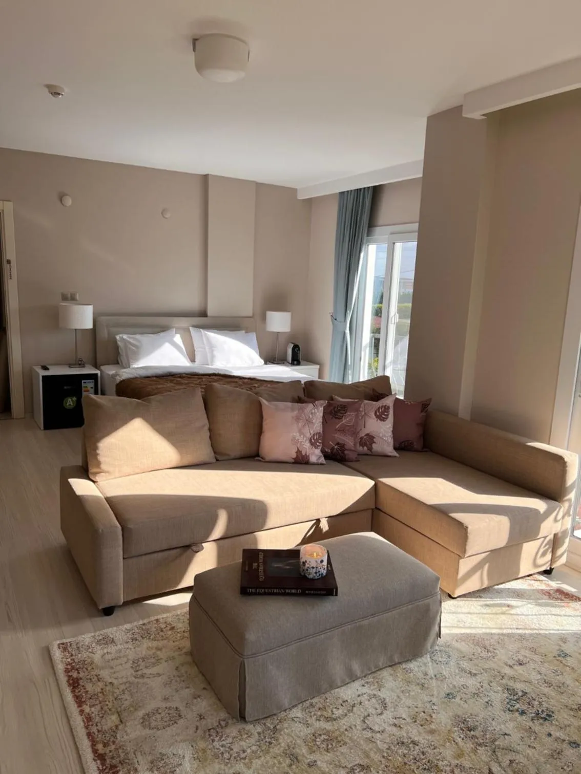 Bed in B. Equine Range Hotel