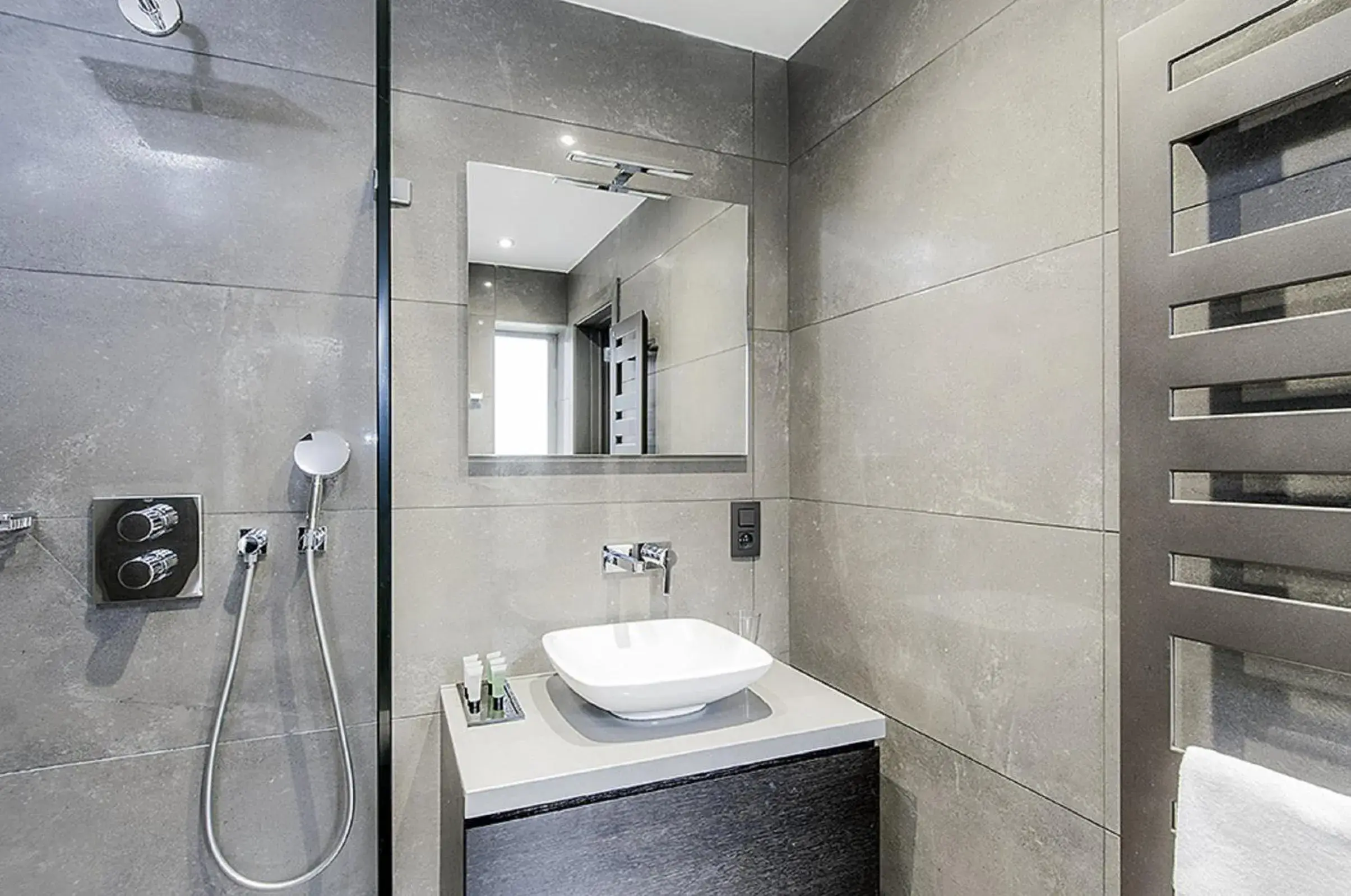 Twin Room in Hotel Agenda Louise Twin Room in Hotel Agenda Louise
