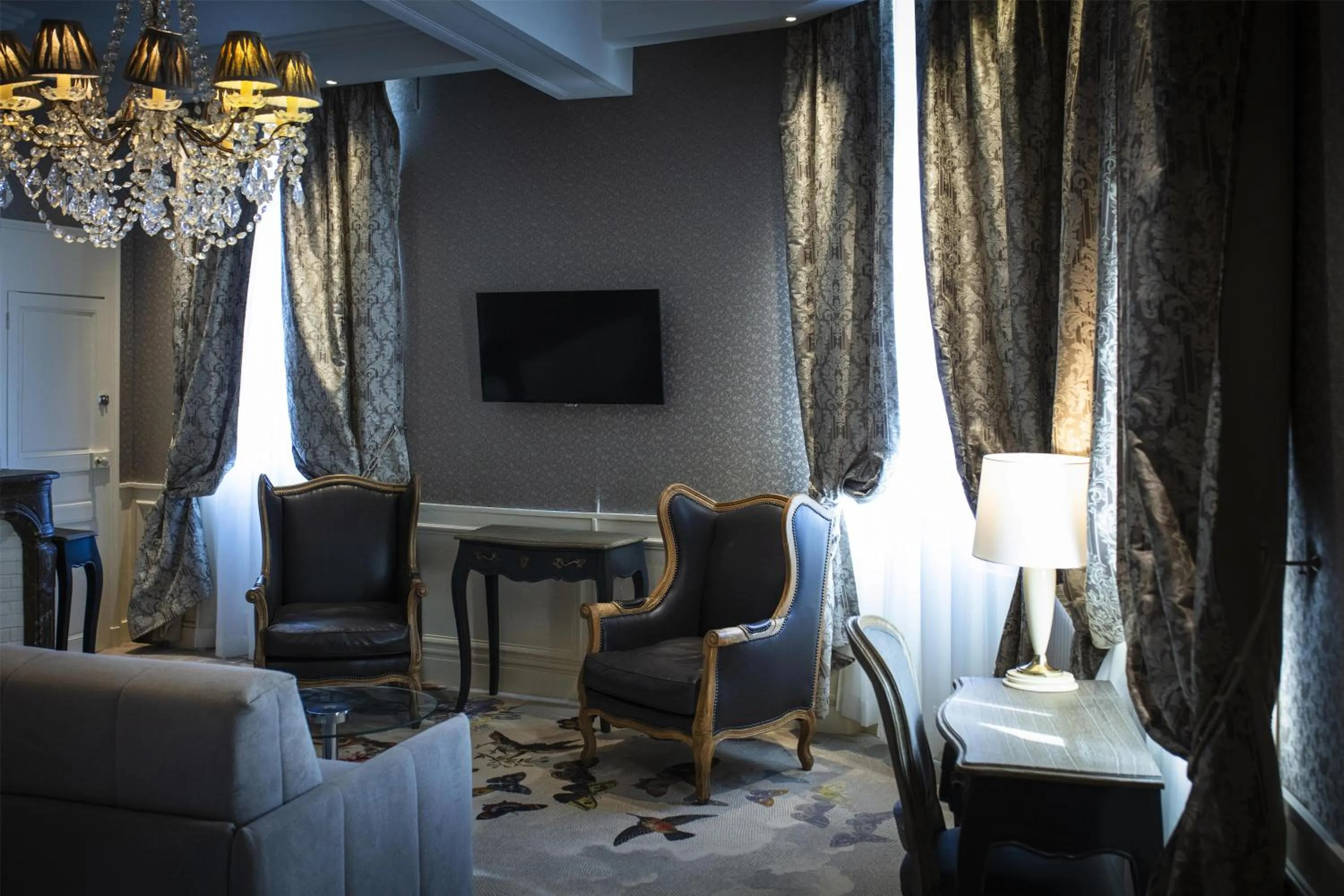 Bedroom in Hotel & Spa Le Grand Monarque, BW Premier Collection