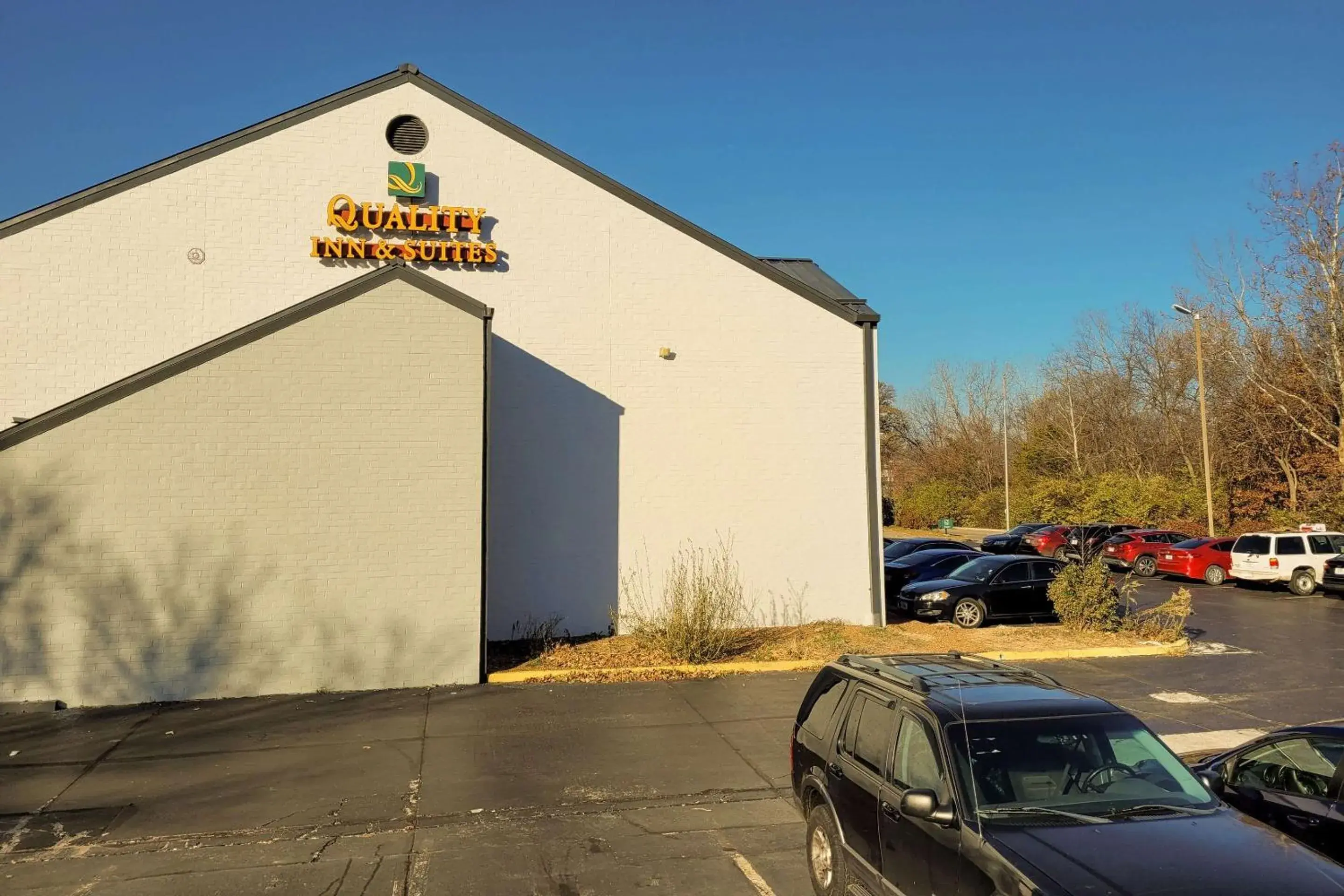 Property building in Quality Inn & Suites Columbia I-70 Property building in Quality Inn & Suites Columbia I-70