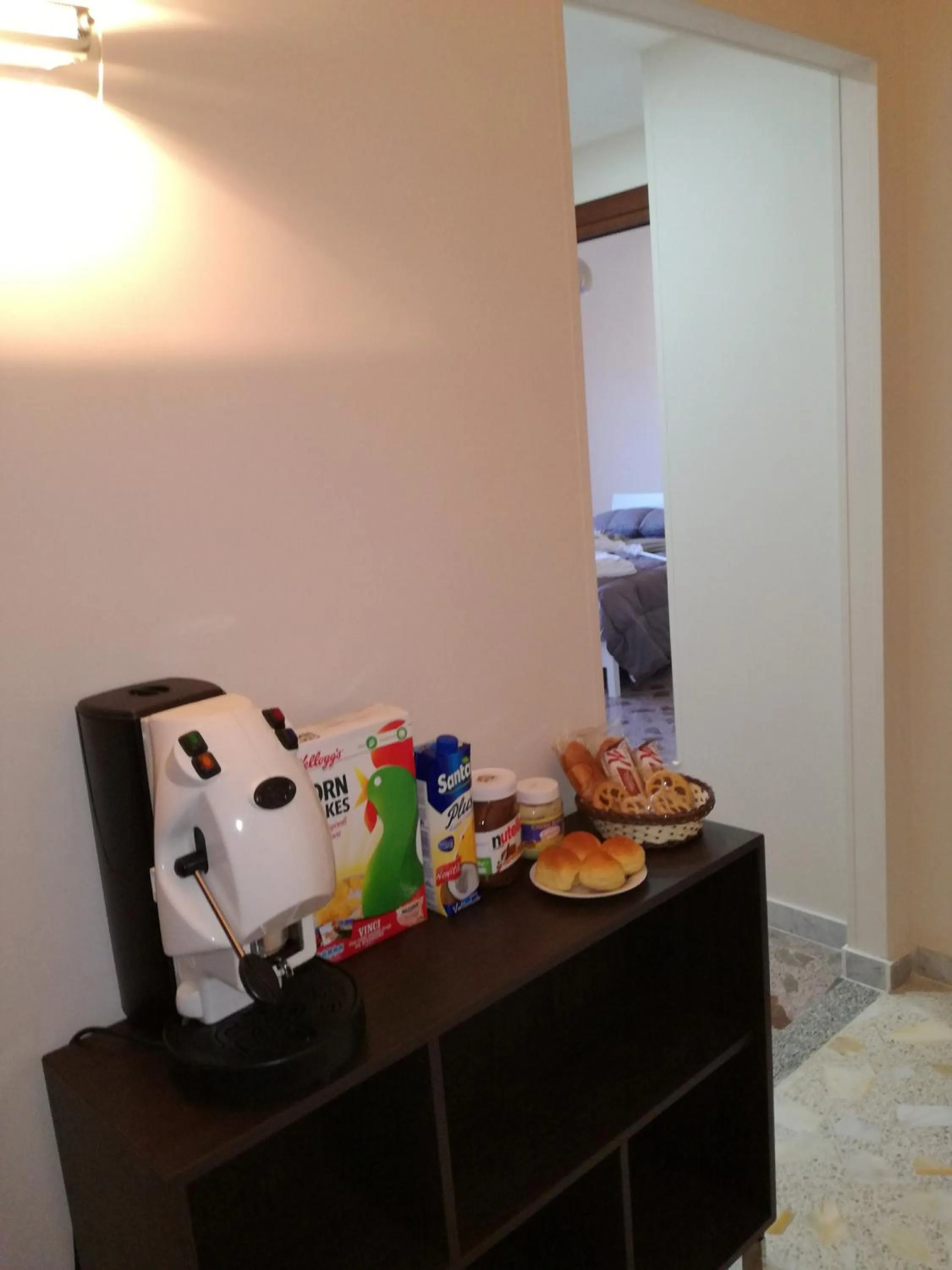 Coffee/tea facilities in B&B Amina