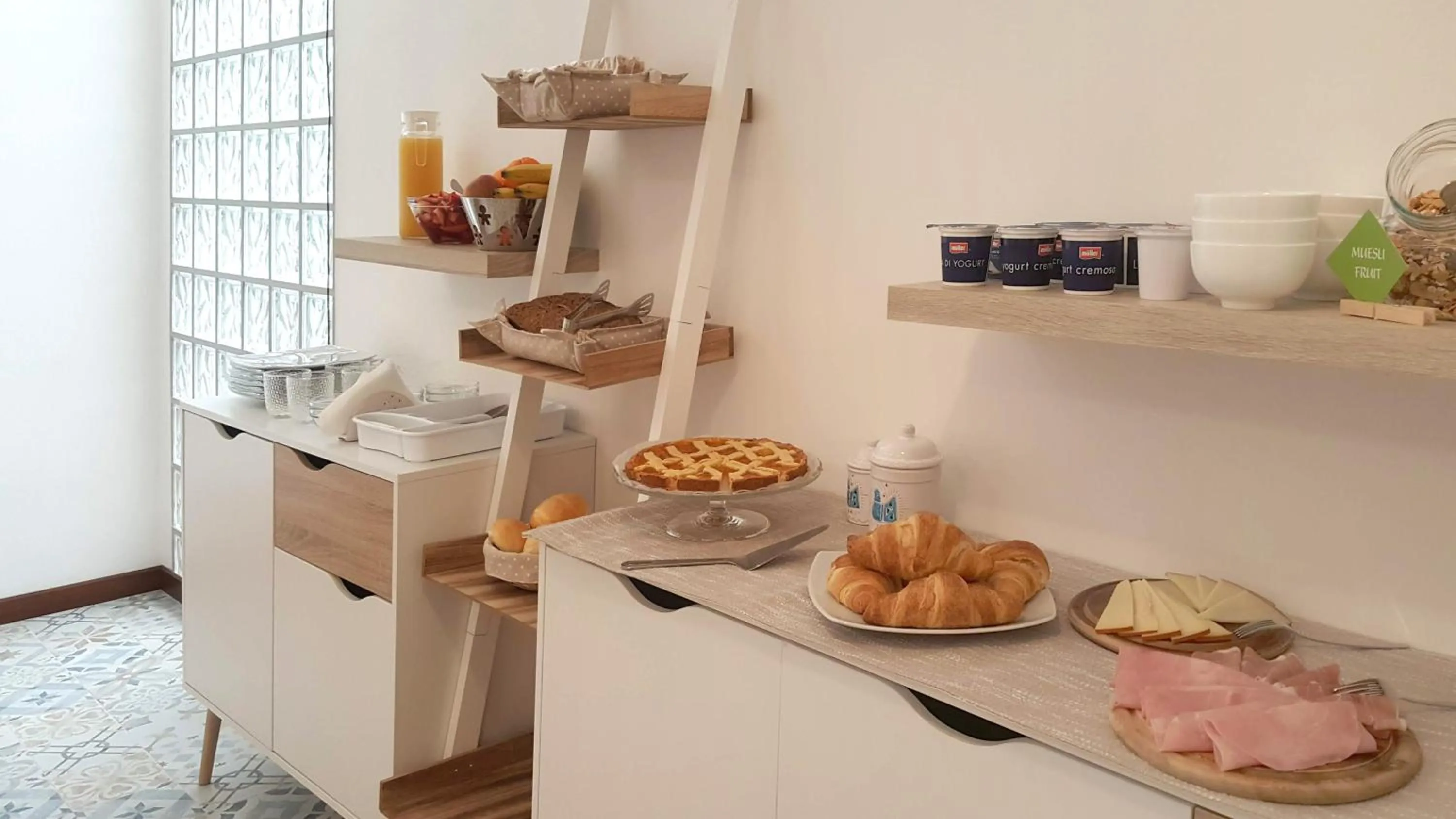 Food and drinks in 14 B&B