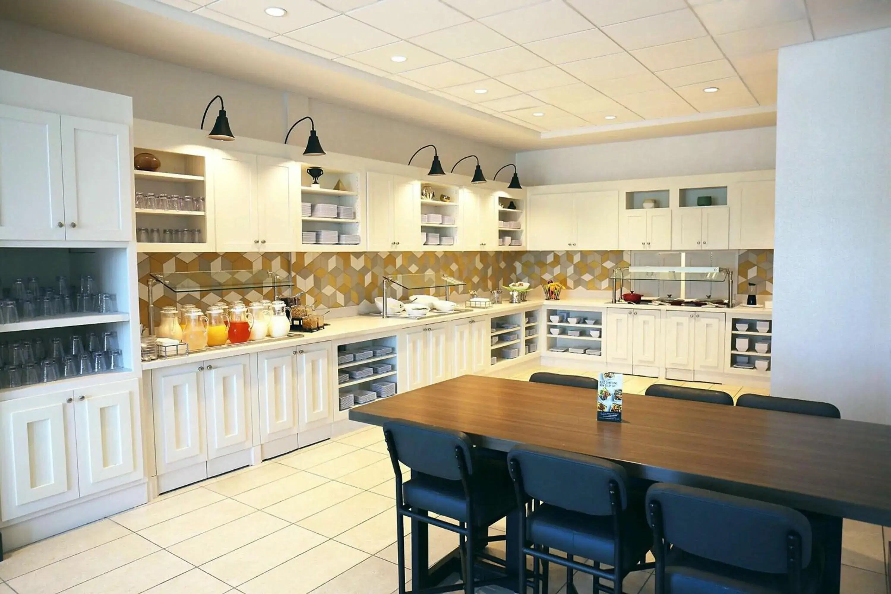 Restaurant/places to eat in Hyatt Place Austin Airport Restaurant/places to eat in Hyatt Place Austin Airport