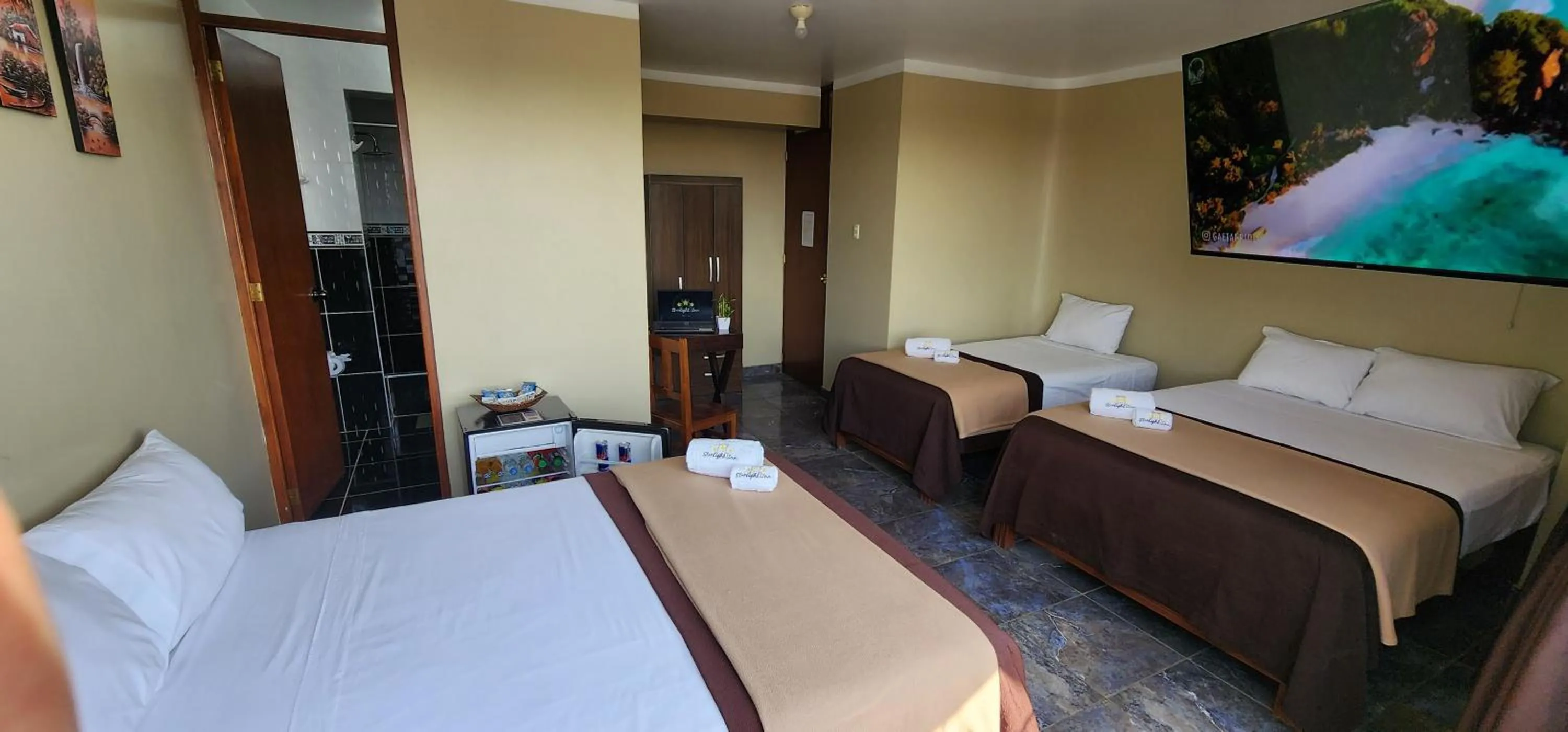 Bed in Starlight Inn