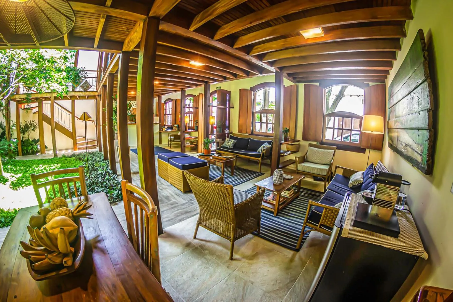 Seating area in Pousada Ipê