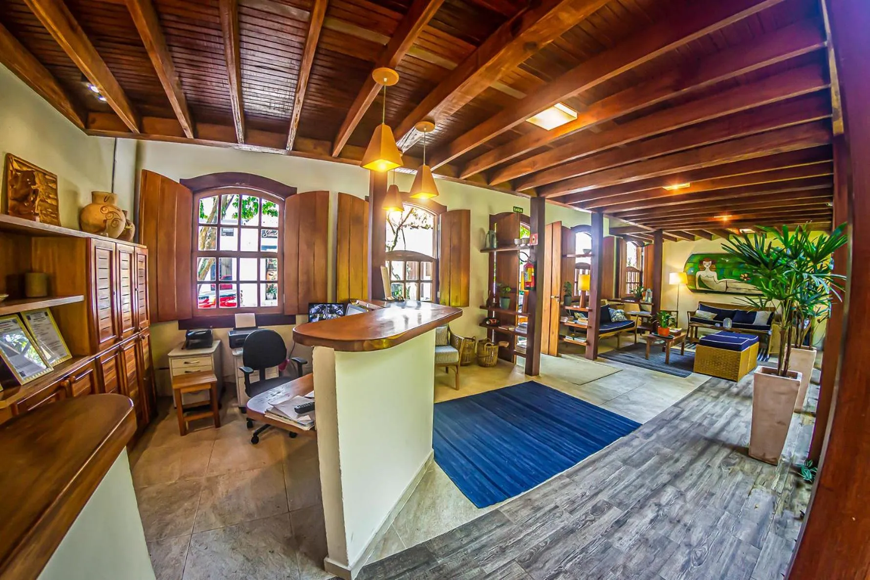 Seating area in Pousada Ipê