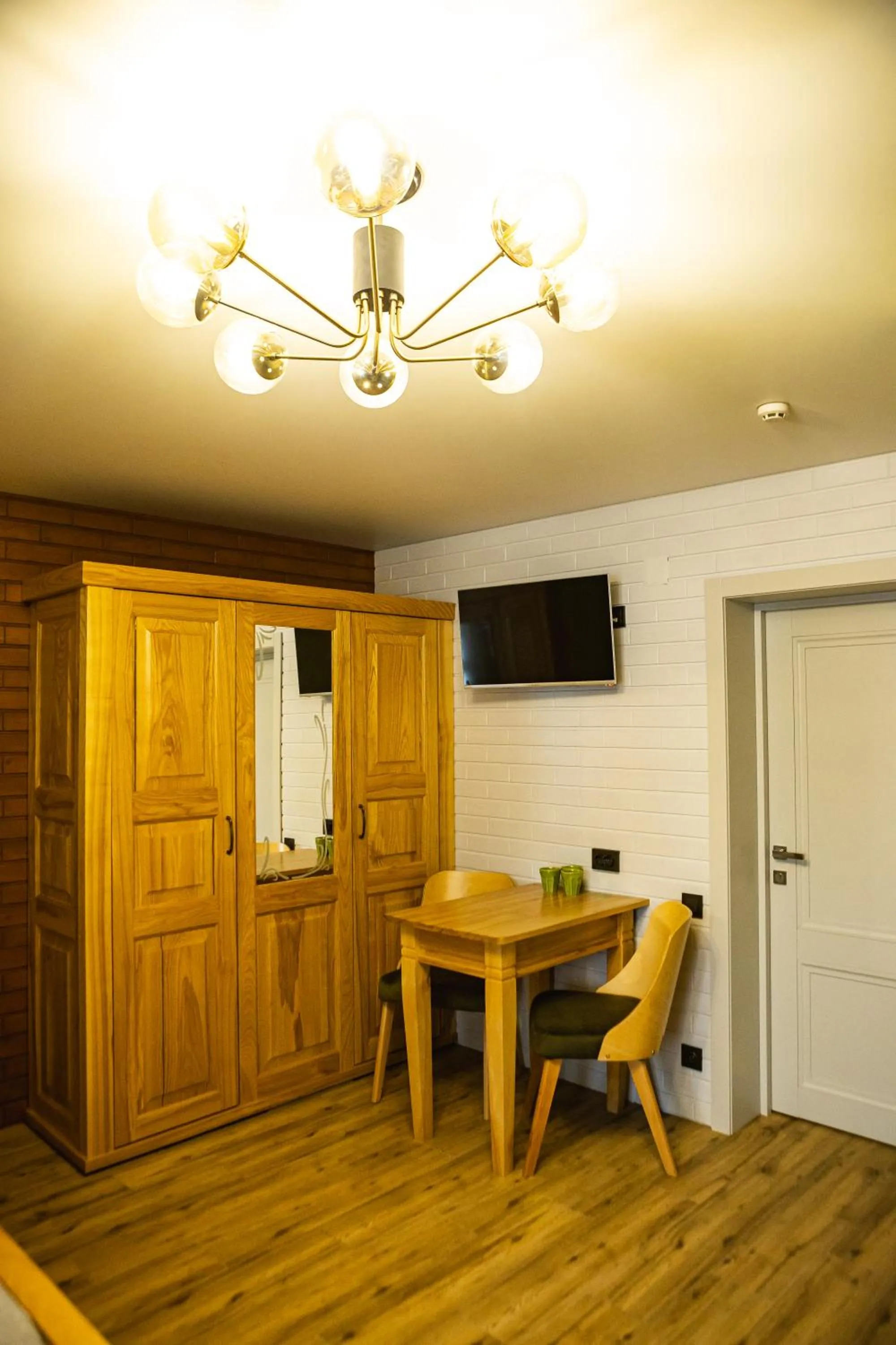 TV and multimedia in Zatyshok nad Prutom