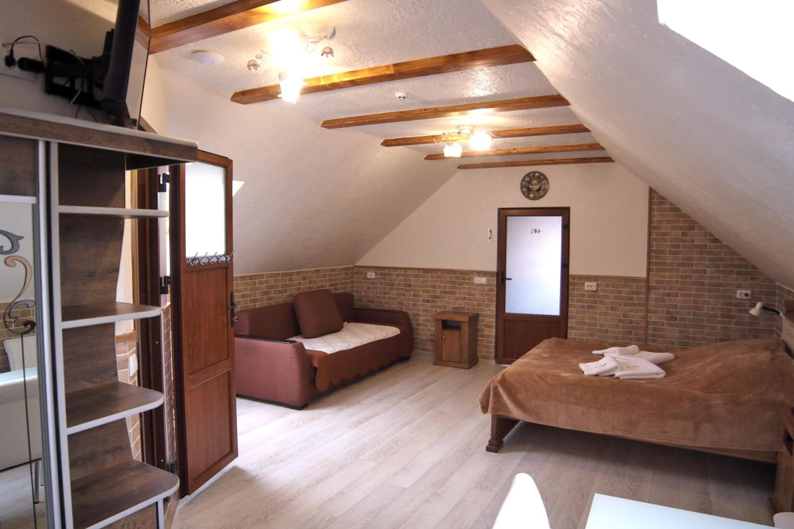 Living room, Bed in Zatyshok nad Prutom