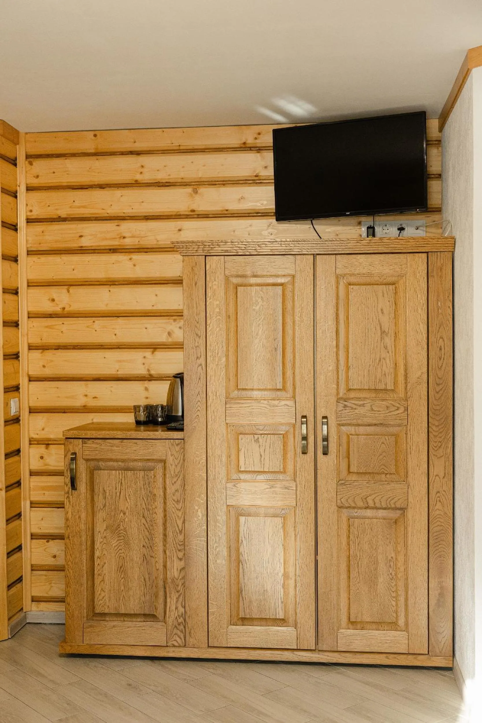 furniture in Zatyshok nad Prutom