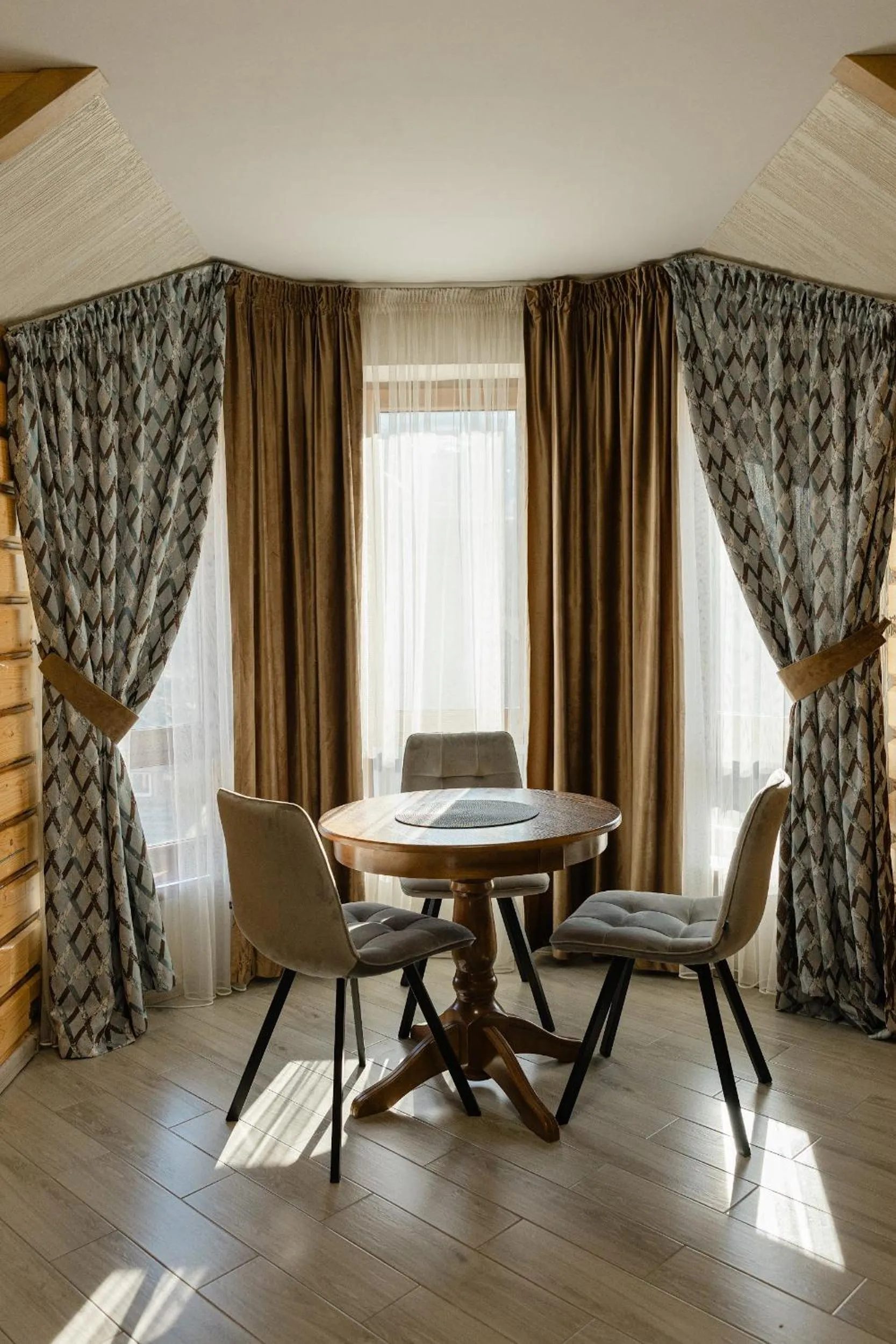 Seating area in Zatyshok nad Prutom