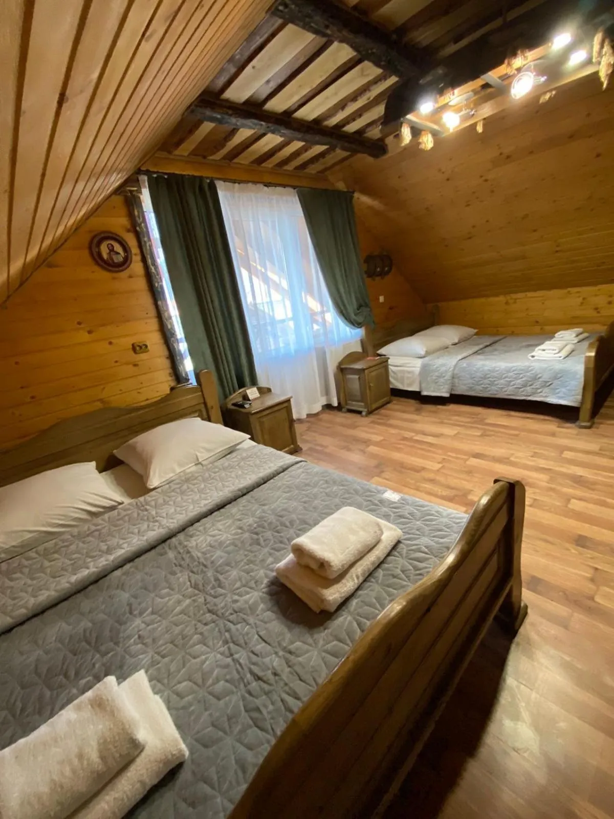 Bed in Zatyshok nad Prutom