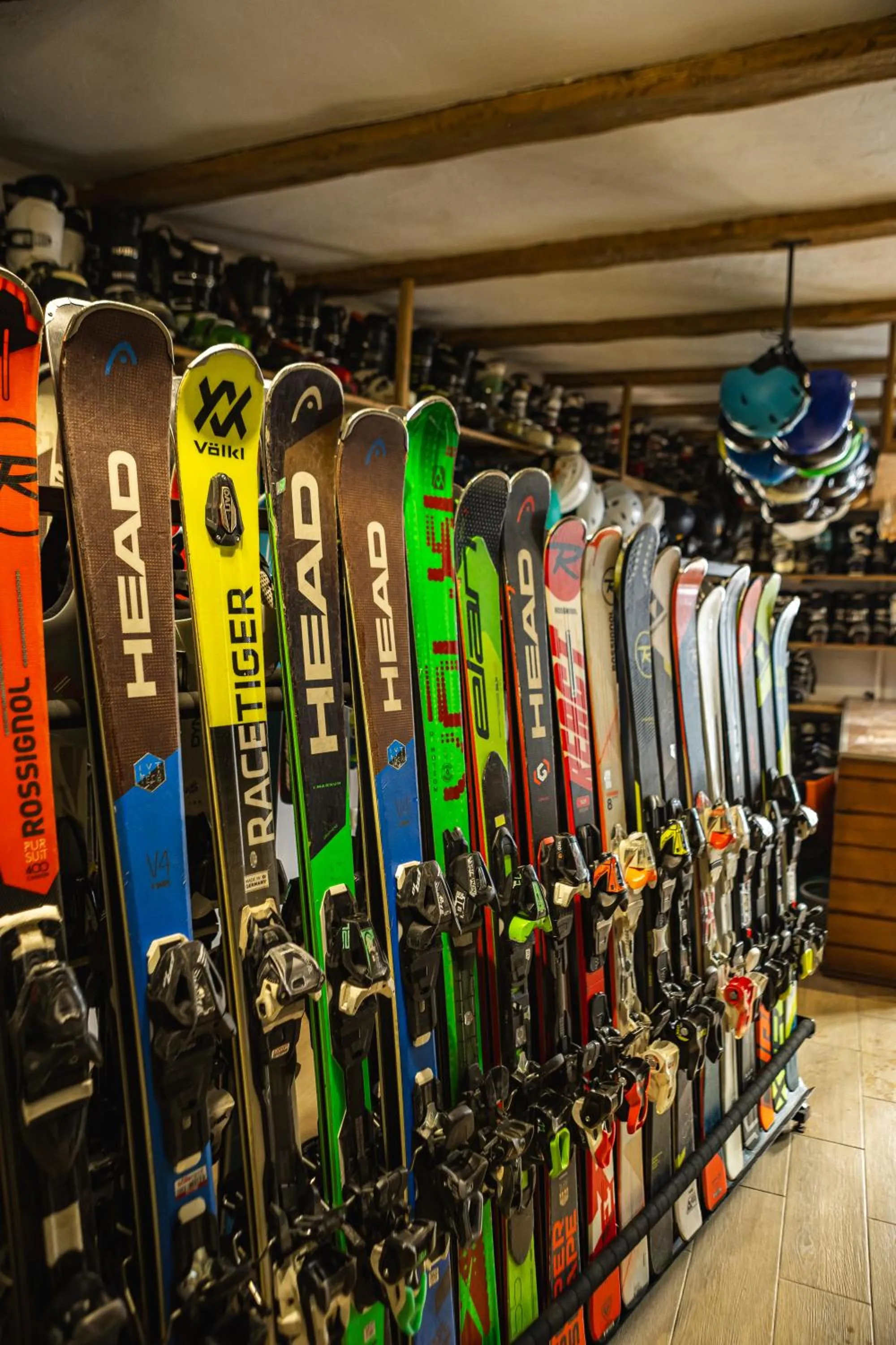 Property building in Zatyshok nad Prutom