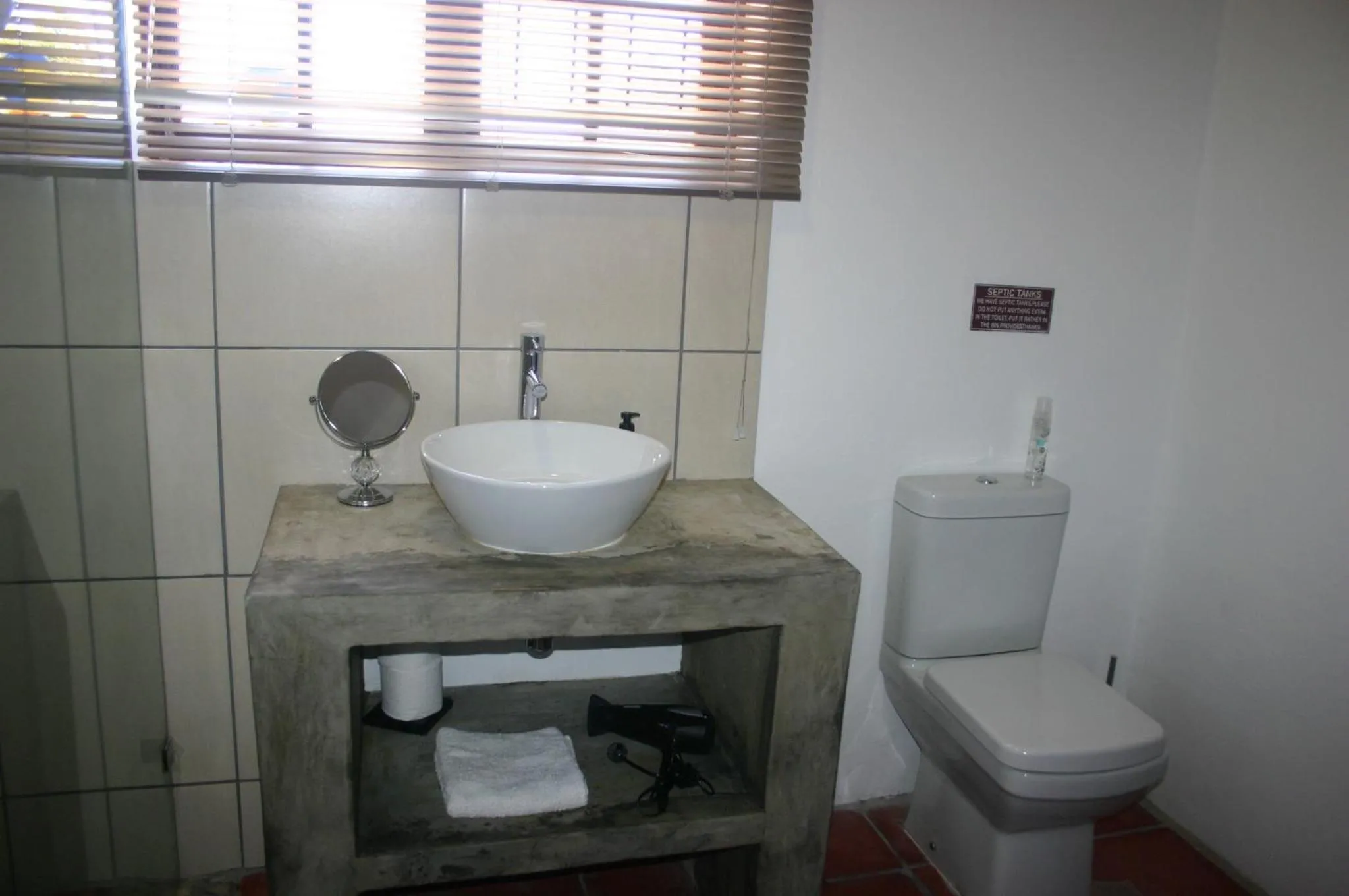 Shower in Fraaigelegen Farm - Home of ADHARA EVOO