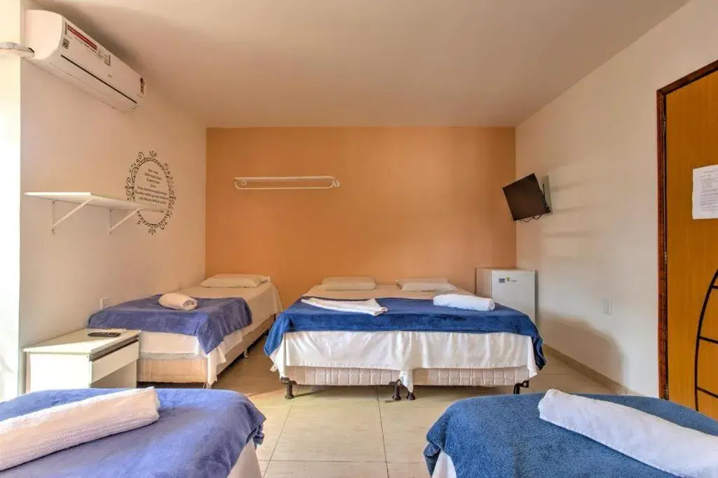 Family Suite with Balcony - single occupancy in Pousada Recanto Barra da Tijuca Family Suite with Balcony - single occupancy in Pousada Recanto Barra da Tijuca