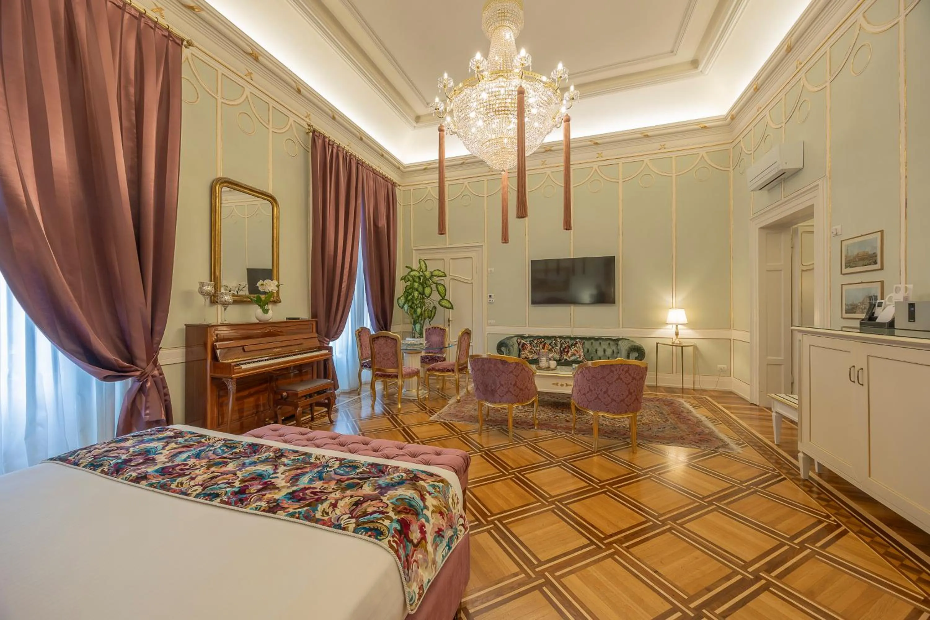 Bed in Palazzo Monga Boutique Guesthouse