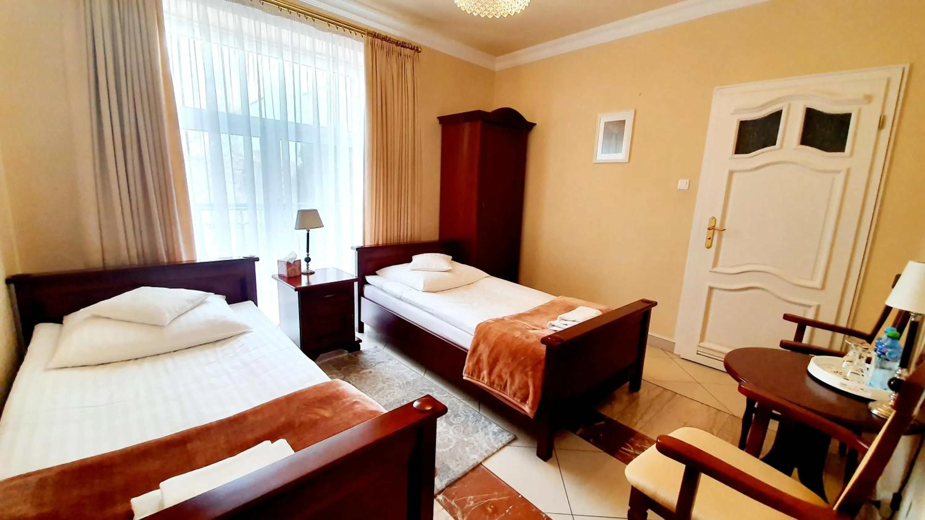 Photo of the whole room, Bed in BTHouse, Pokoje Gościnne