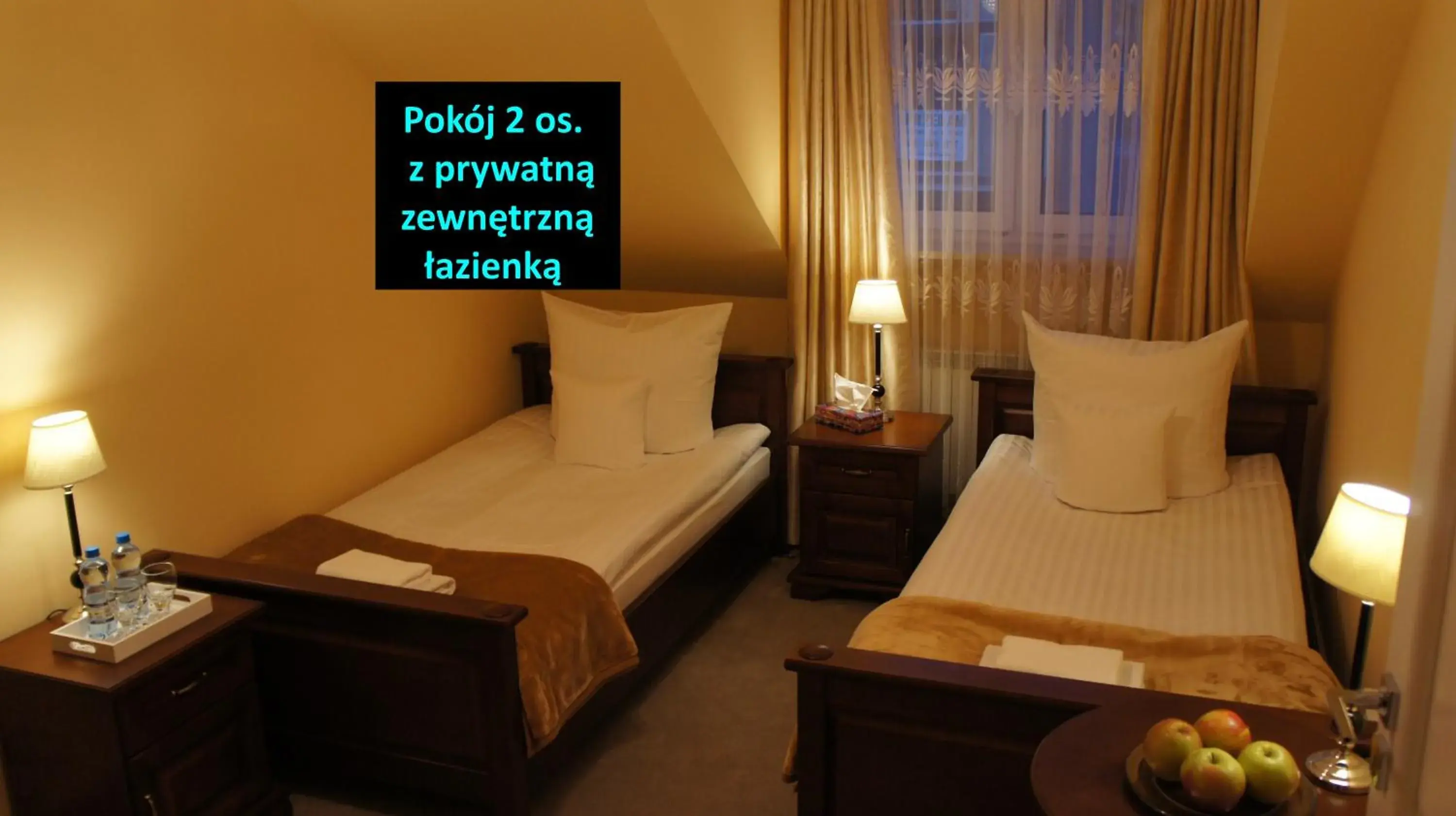 Double Room with Private External Bathroom in BTHouse, Pokoje Gościnne Double Room with Private External Bathroom in BTHouse, Pokoje Gościnne