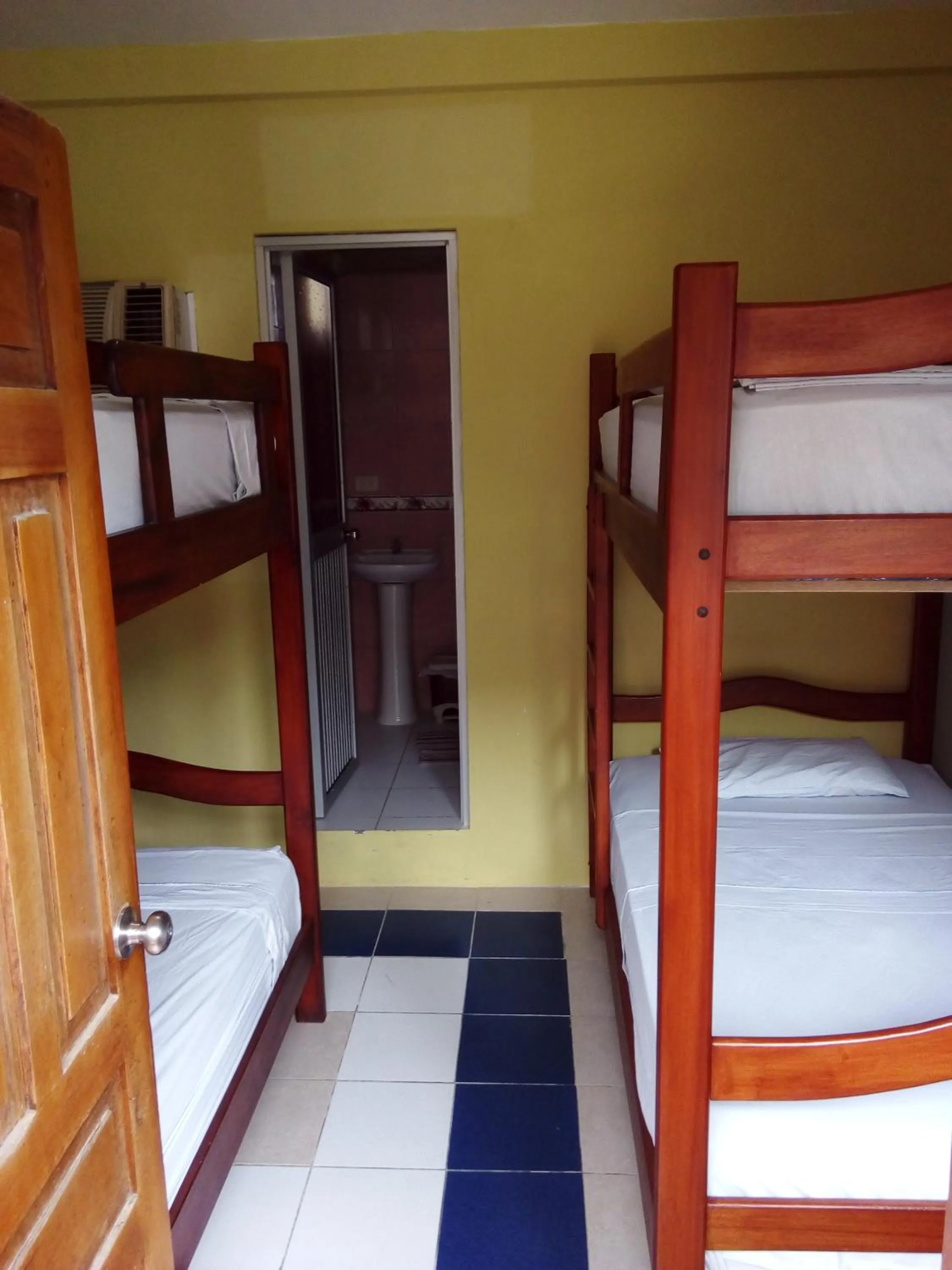 Bed in Hostal Surf Olón