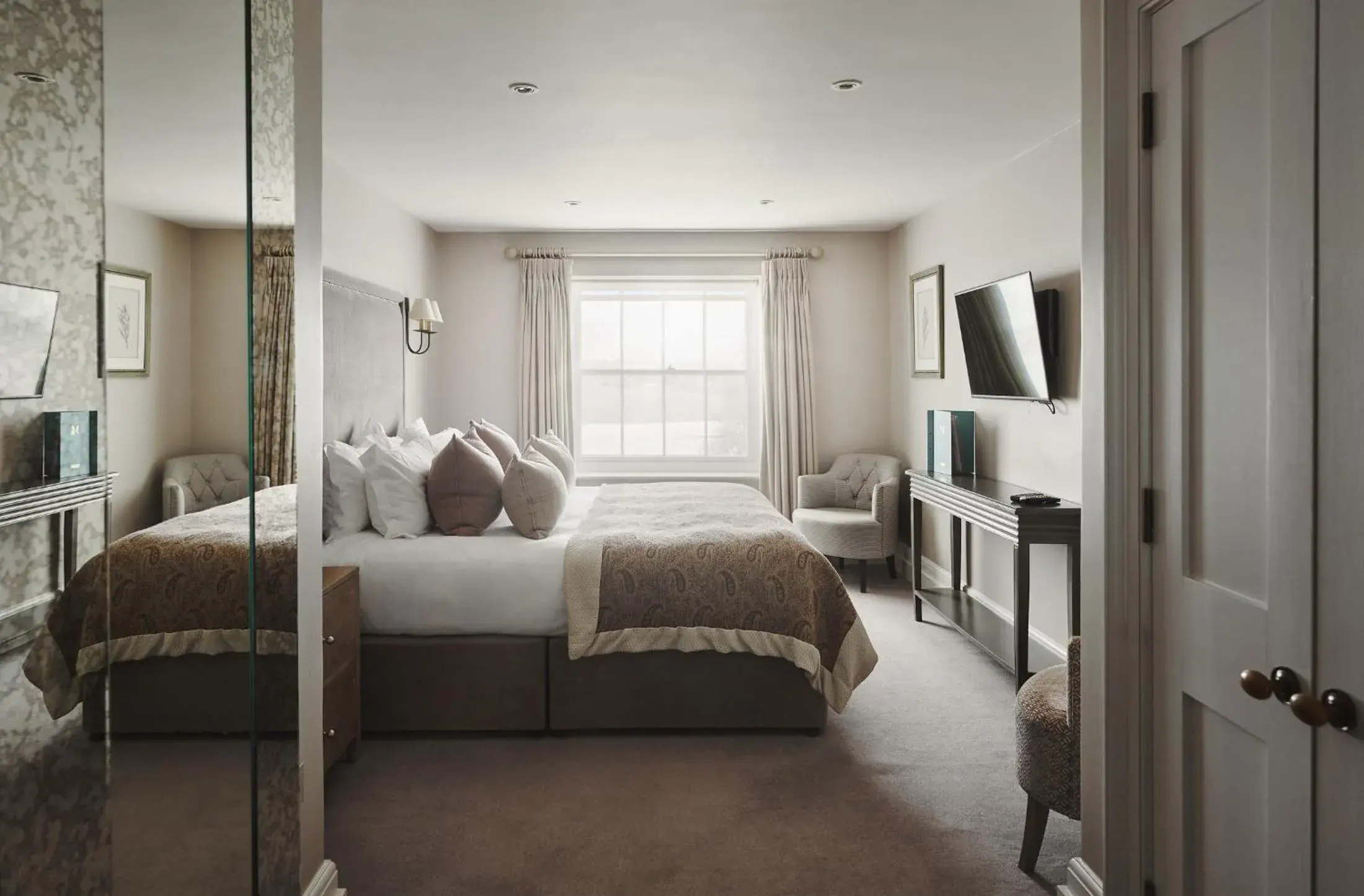 Superior Double Room in Marquis Suffolk Superior Double Room in Marquis Suffolk