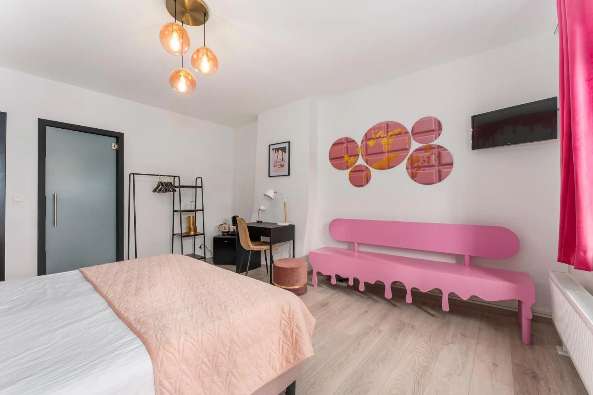 Photo of the whole room, Bed in The Chocolate Suites