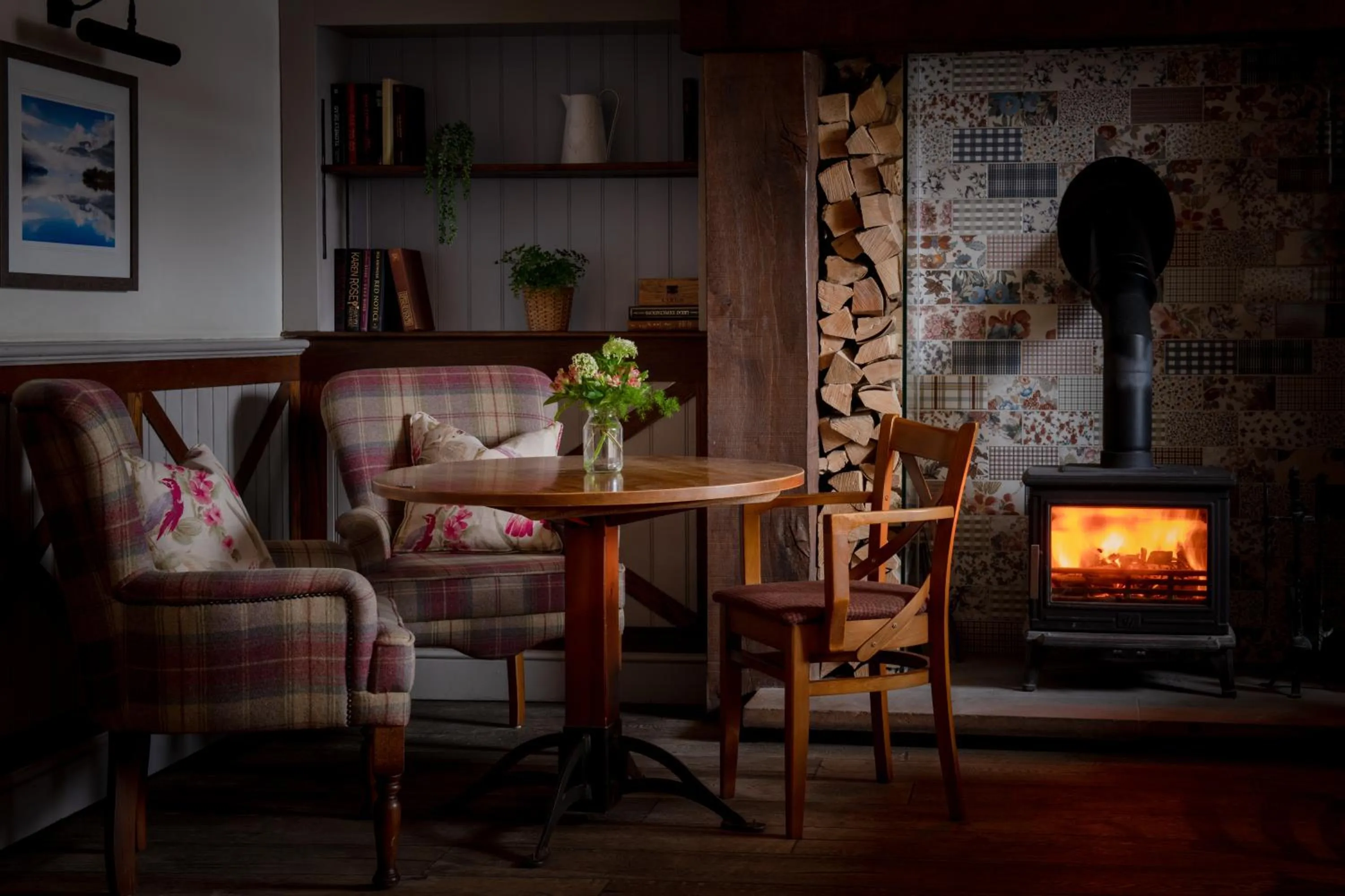 Lounge or bar in The Crown Inn Pooley Bridge