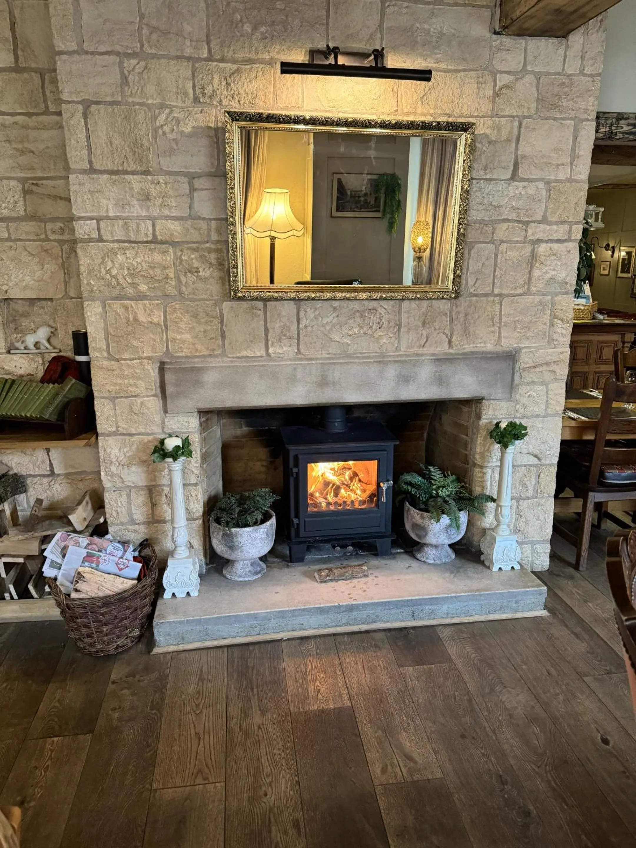 Lounge or bar in The White Lion Hotel
