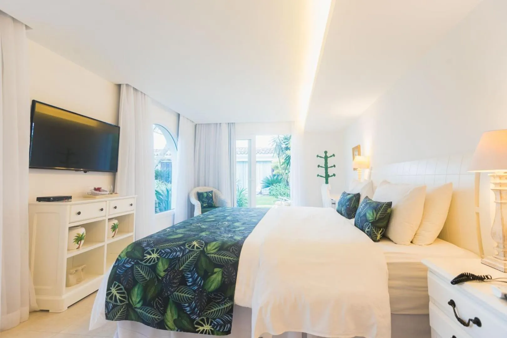 Bedroom, Bed in Villa Raphael