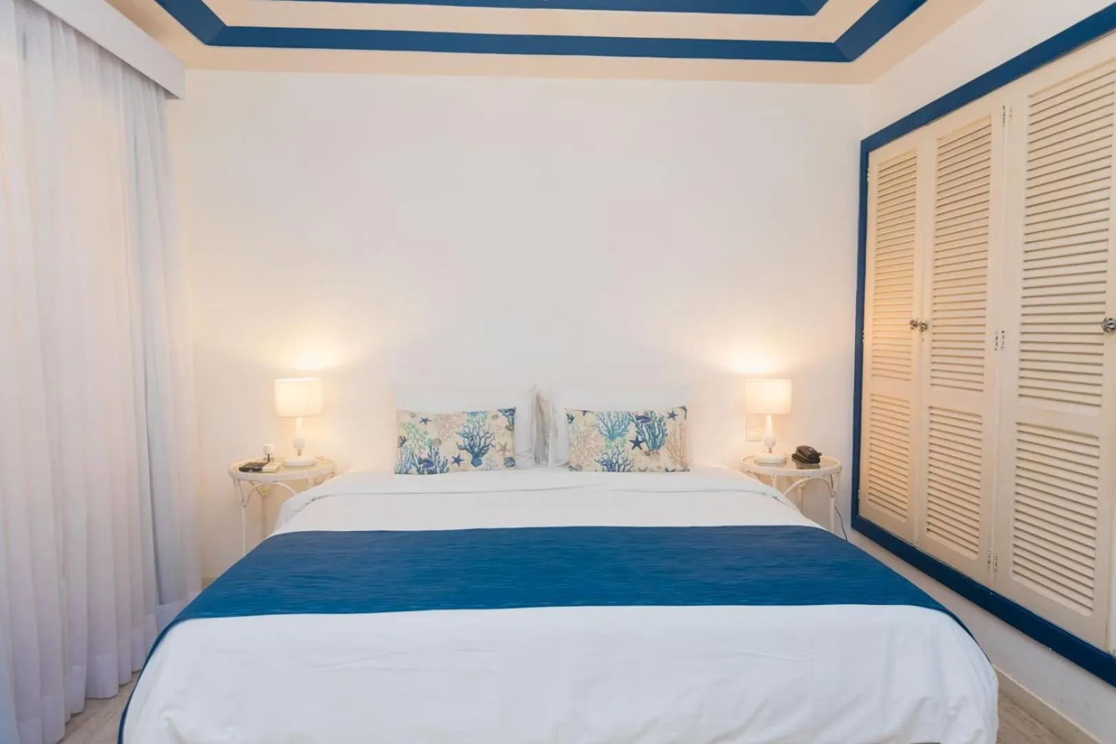 Bedroom, Bed in Villa Raphael