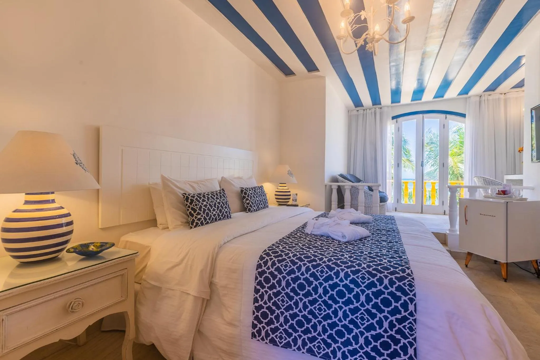 Bedroom, Bed in Villa Raphael