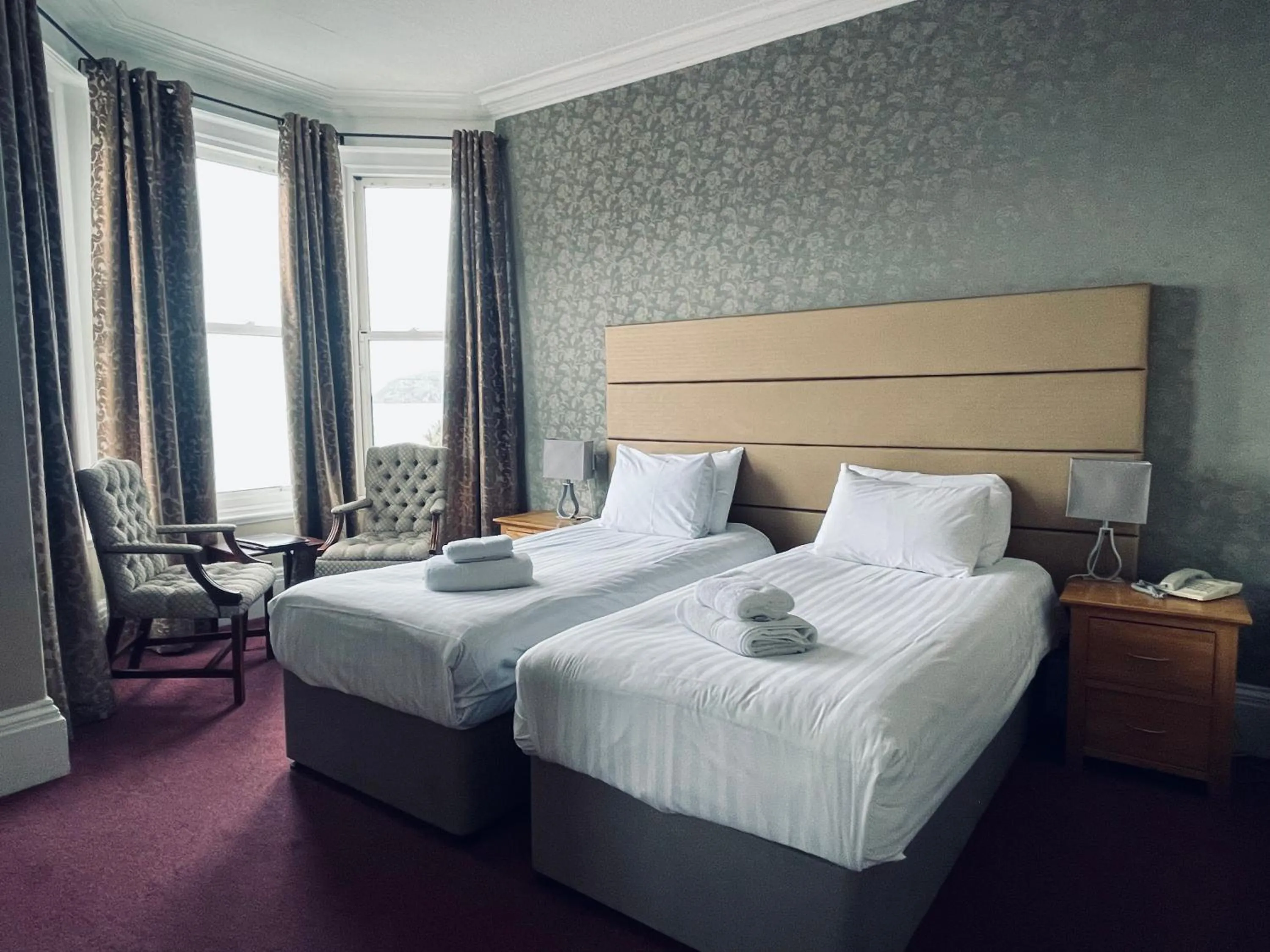 Bedroom, Bed in Merrion Hotel