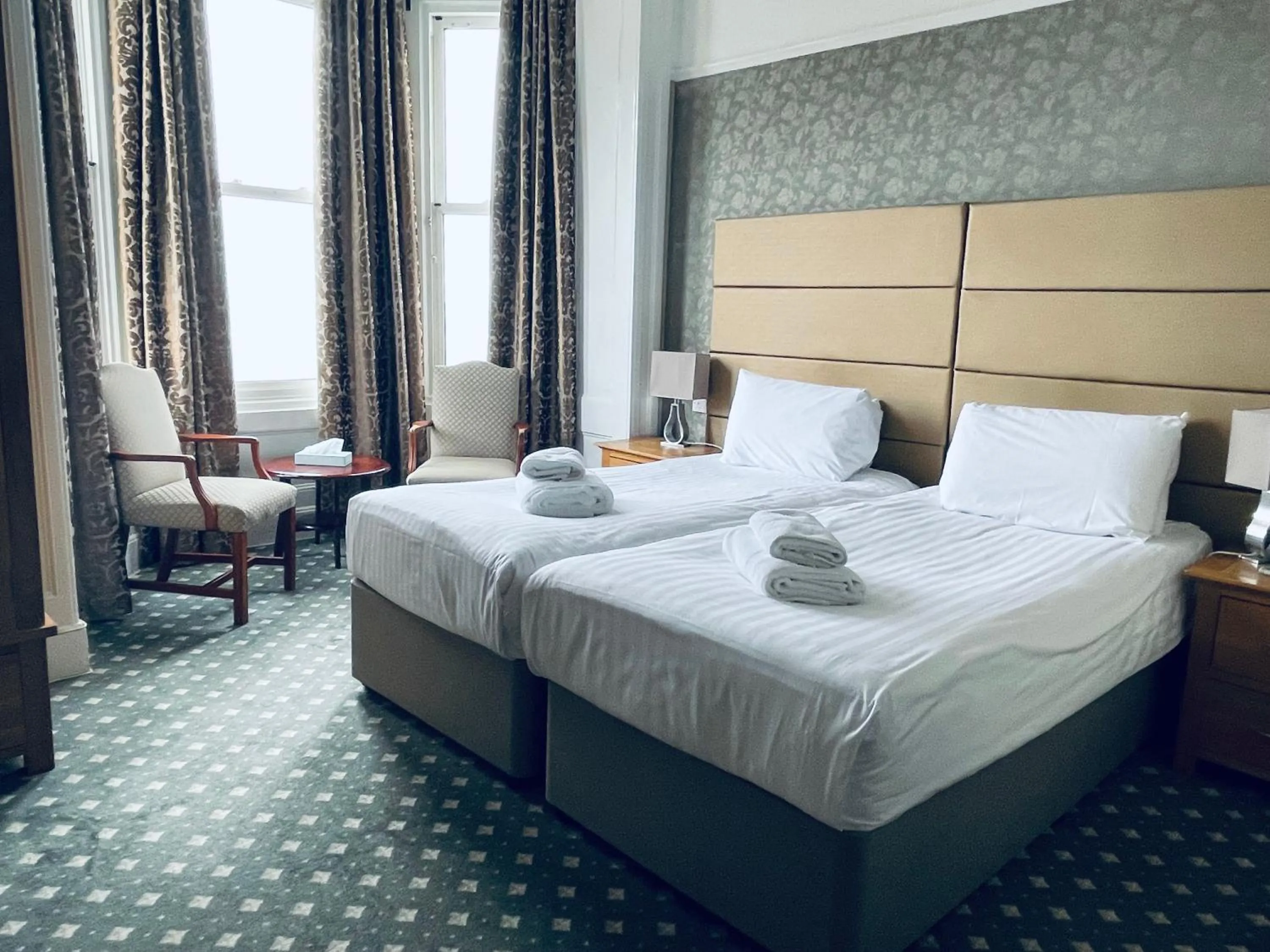 Bedroom, Bed in Merrion Hotel