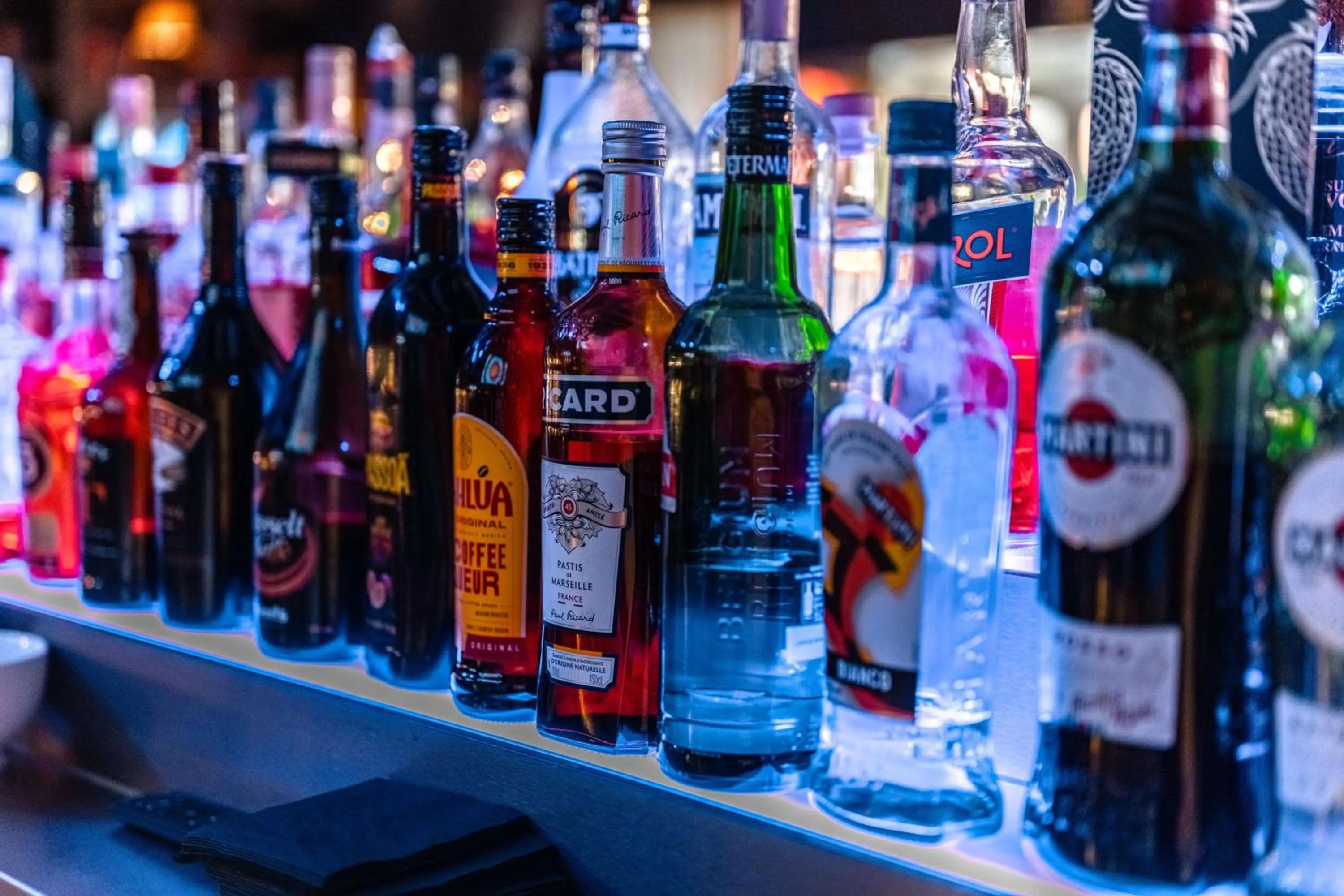 Lounge or bar in pentahotel Liège