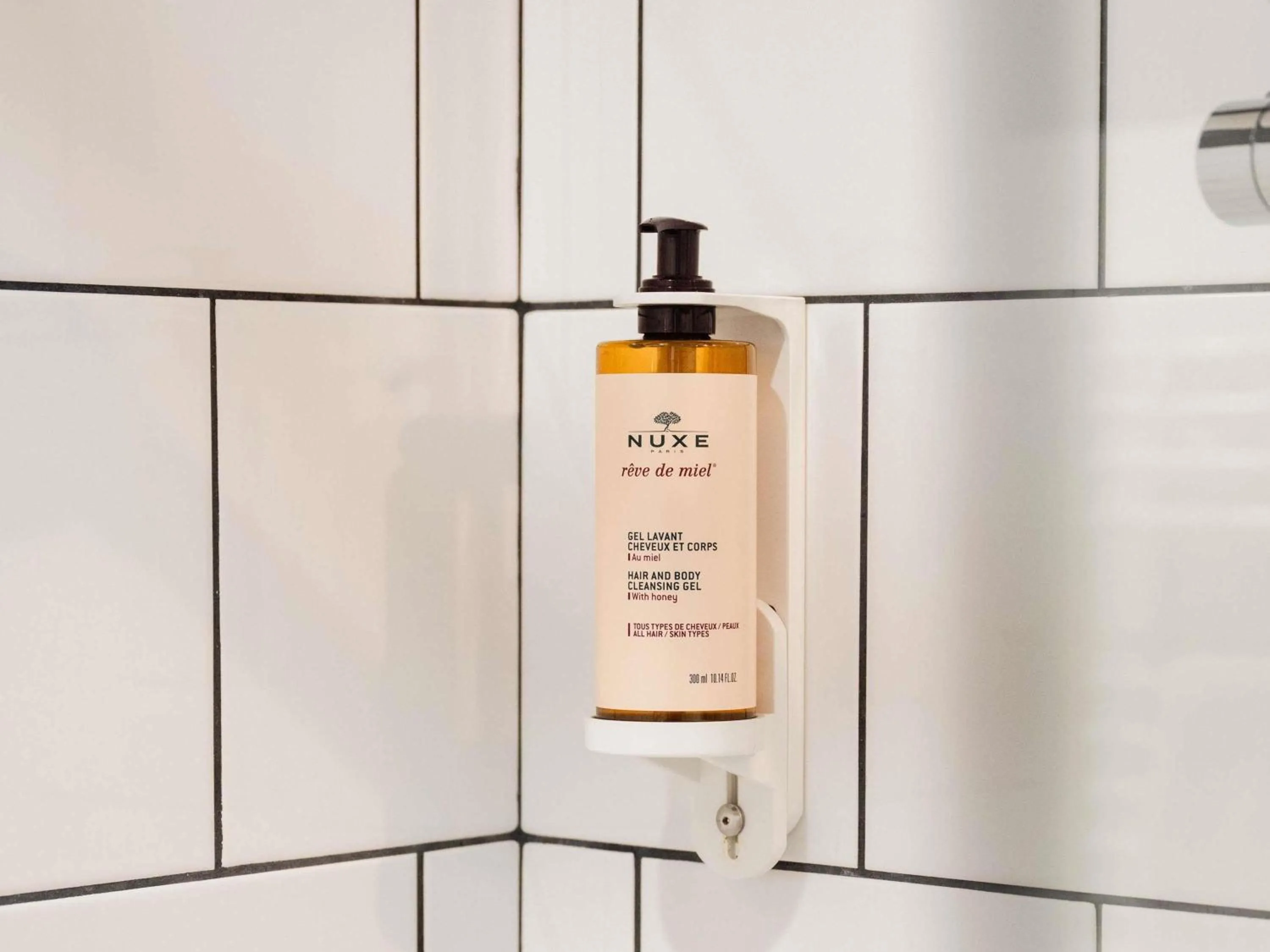 Bedroom in Hotel Mercure Roscoff Bord De Mer