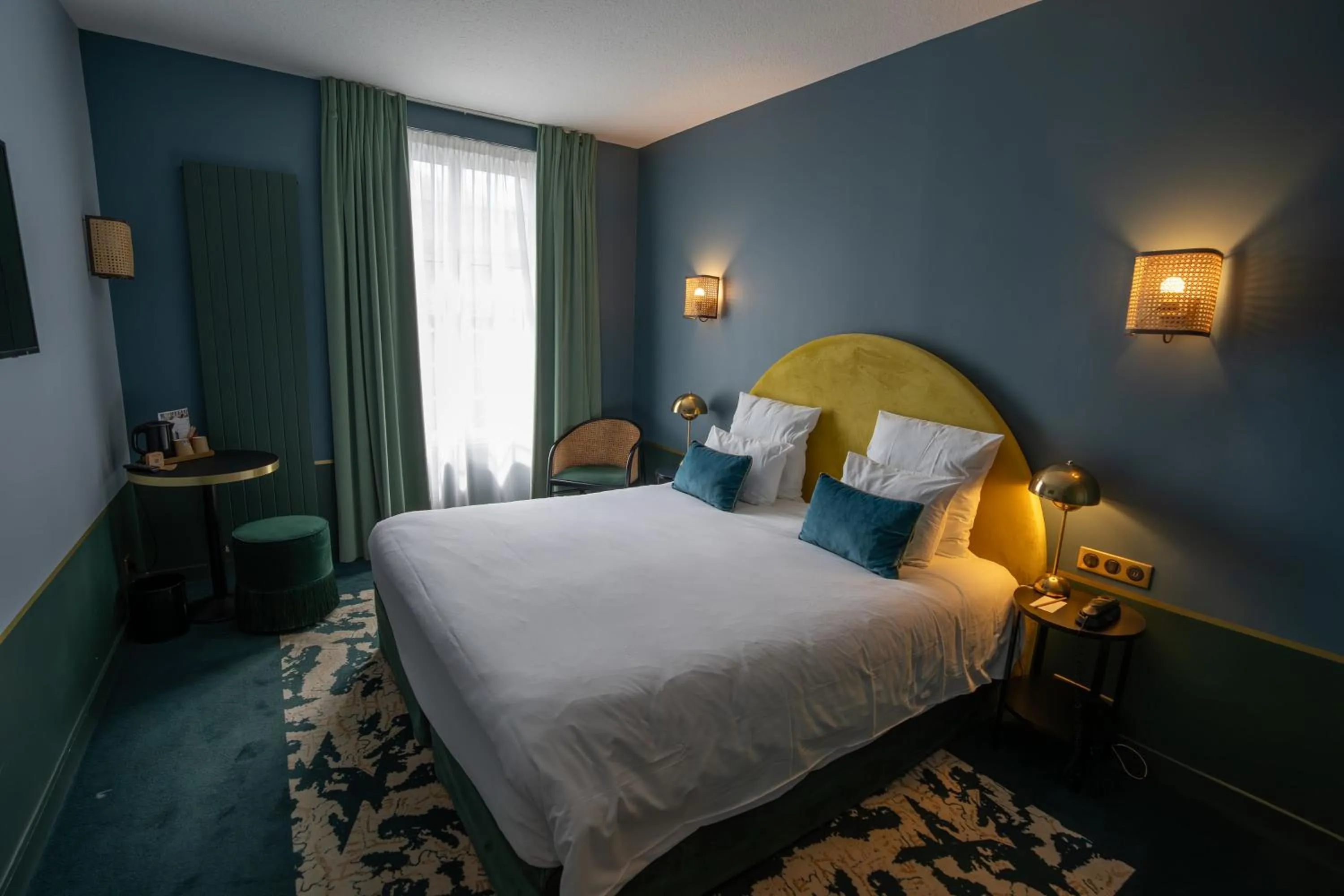 Bed in Hotel Mercure Roscoff Bord De Mer