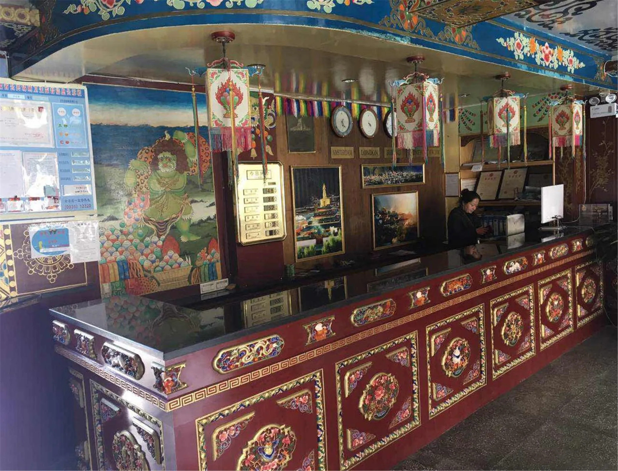Lobby or reception in Overseas Tibetan Hotel