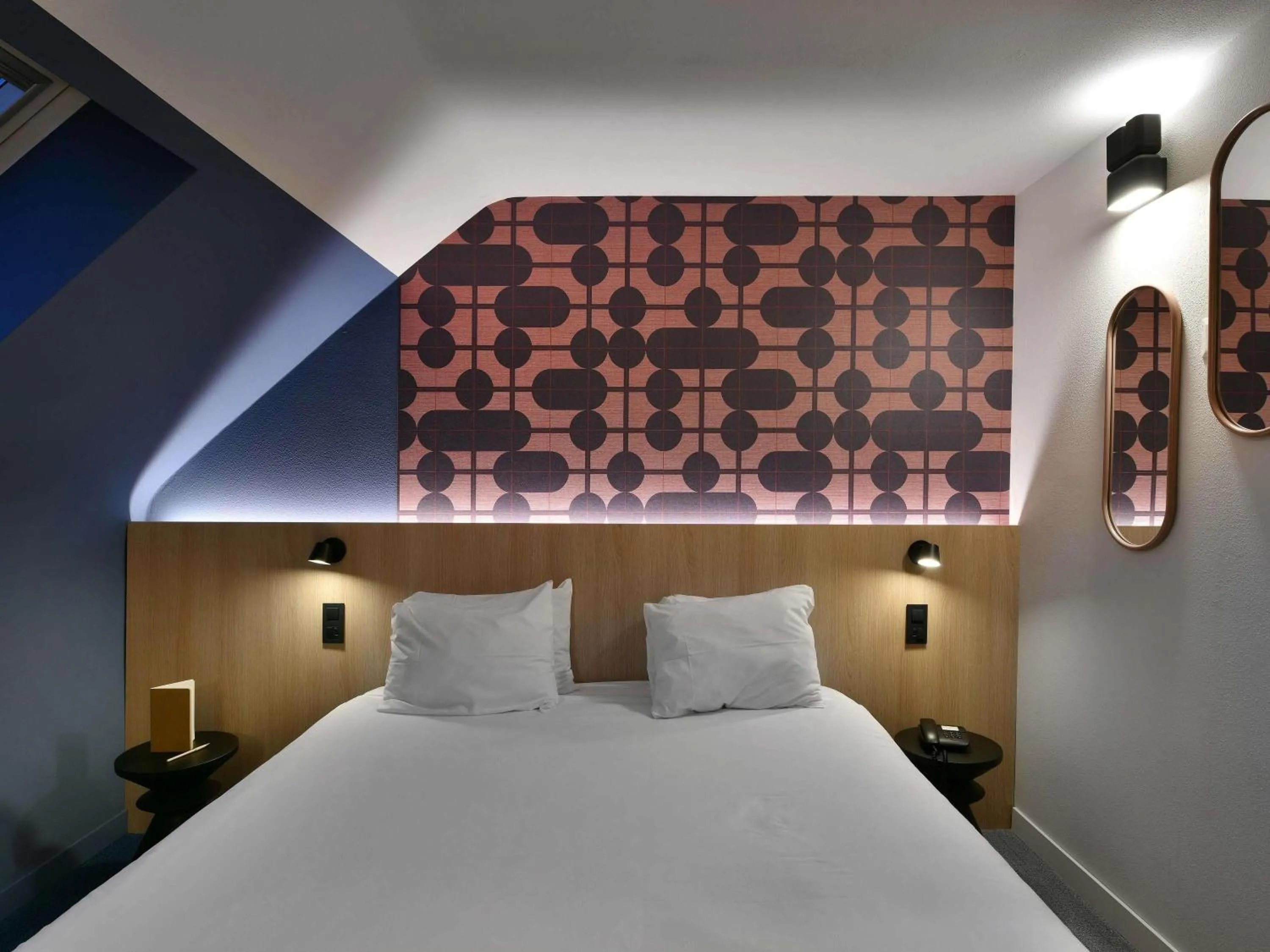 Bedroom, Bed in Ibis Styles Charleroi Airport Aero 44